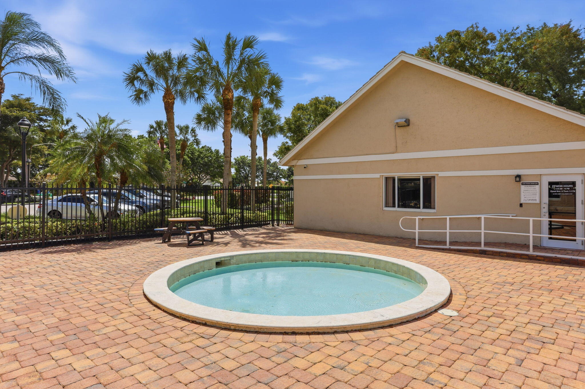 10509 Plainview Circle