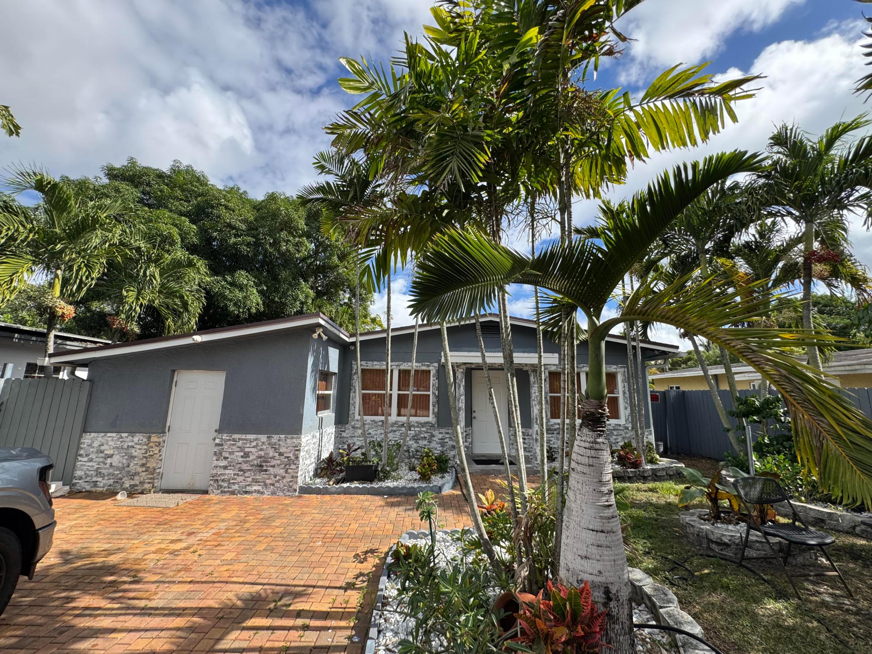 1132 NW 7th Ter