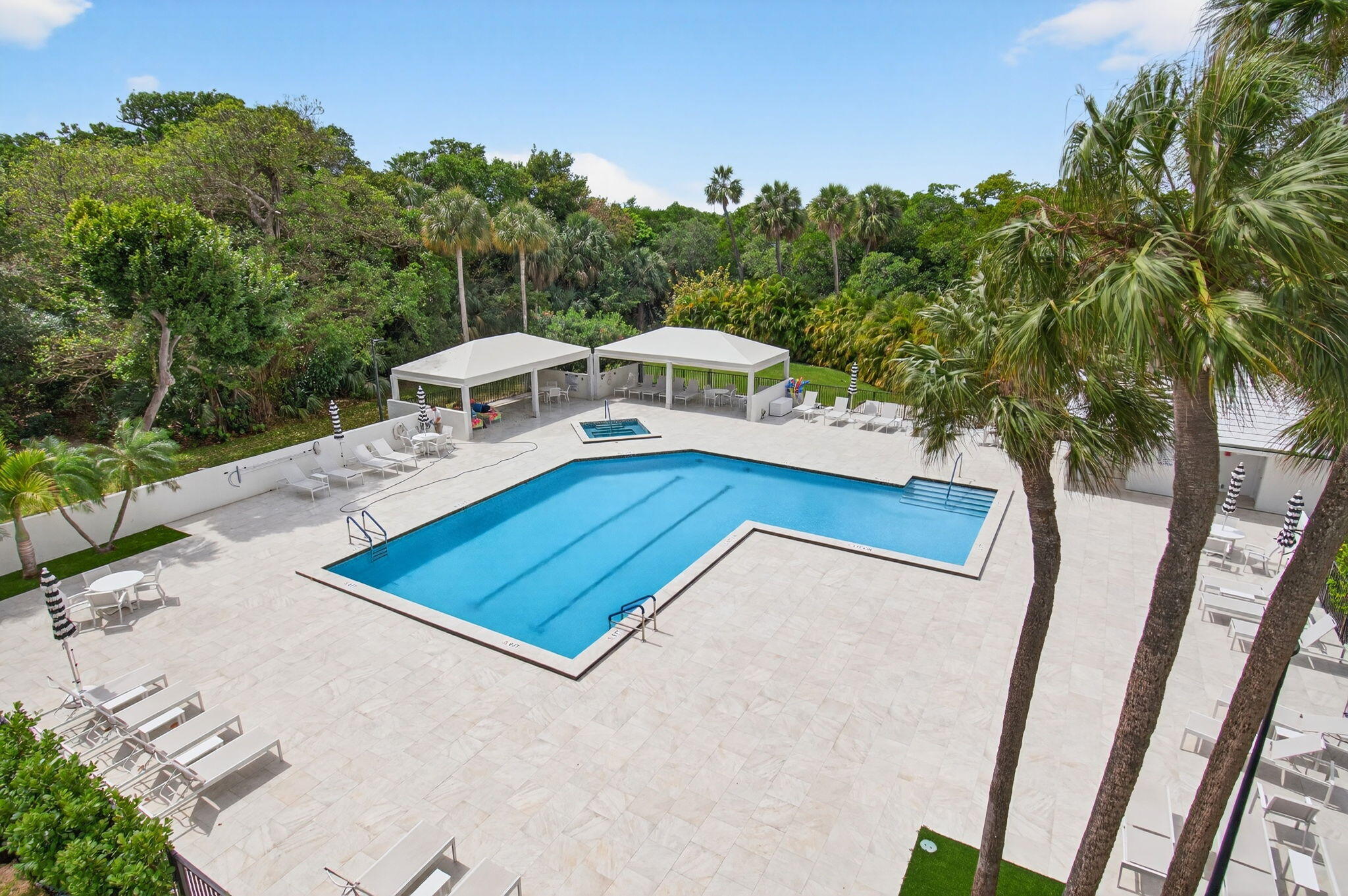 2001 N Ocean Boulevard 305