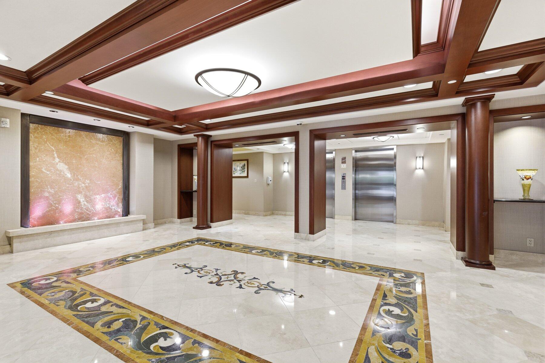 2001 N Ocean Boulevard 305