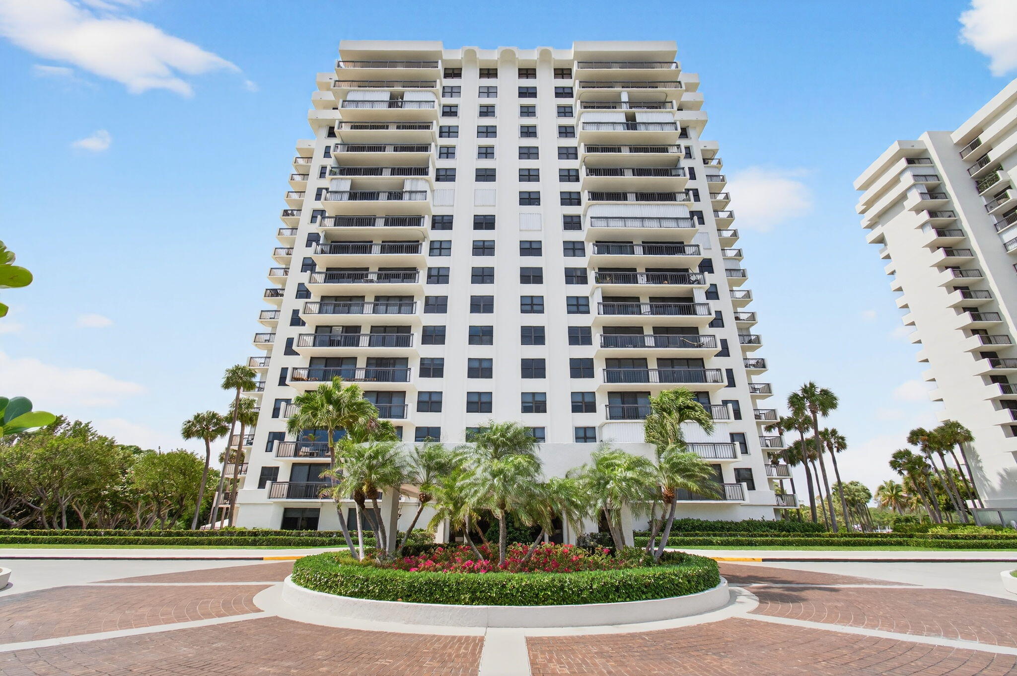 2001 N Ocean Boulevard 305