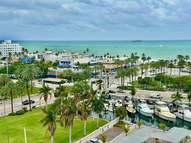 1 Las Olas Circle 1009