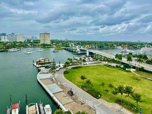 1 Las Olas Circle 1009