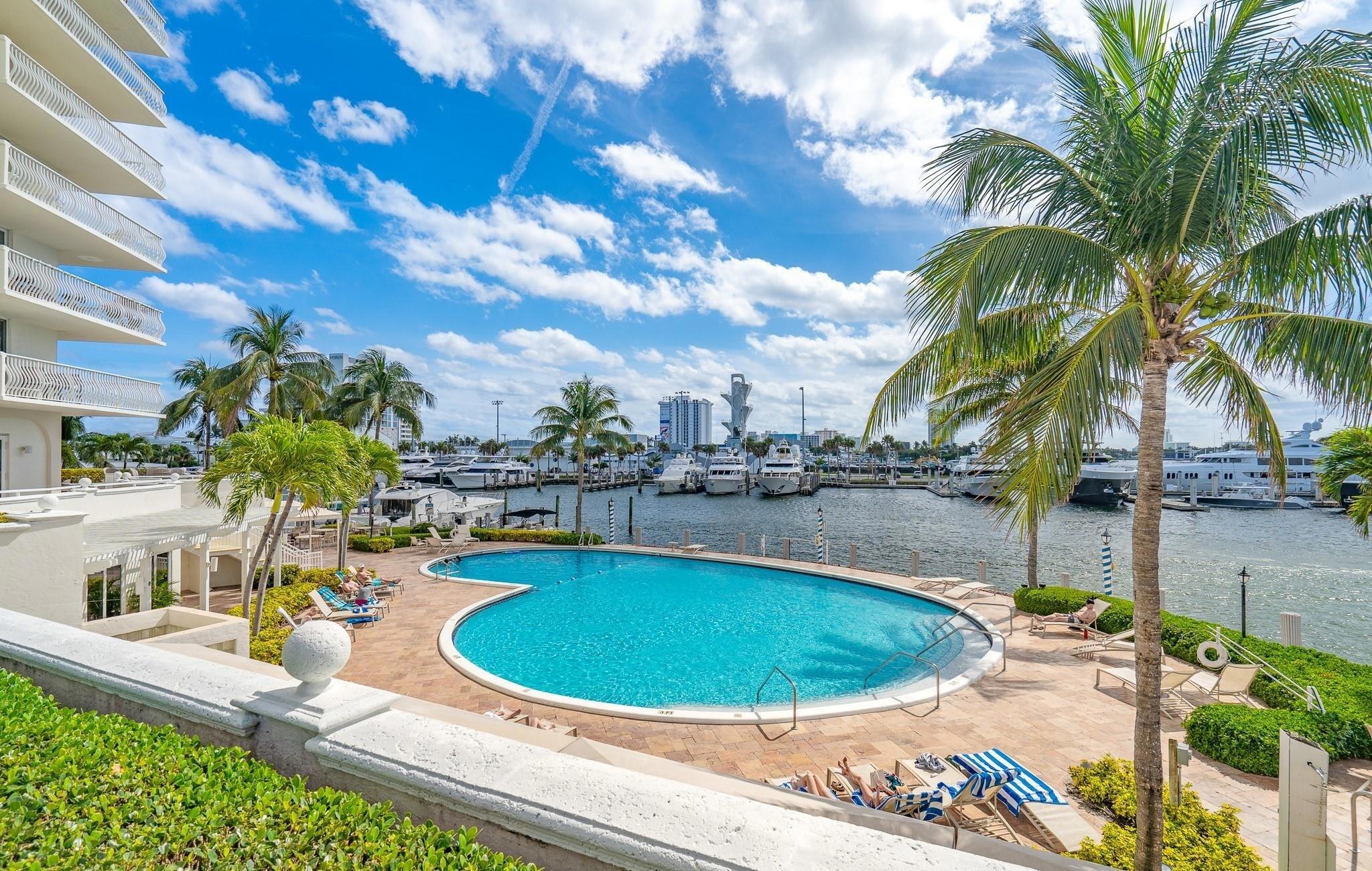 1 Las Olas Circle 1009