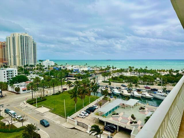 1 Las Olas Circle 1009