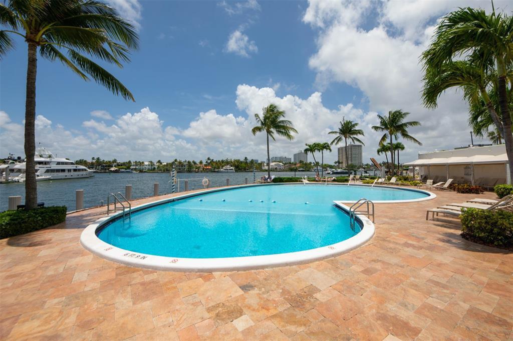 1 Las Olas Circle 1009