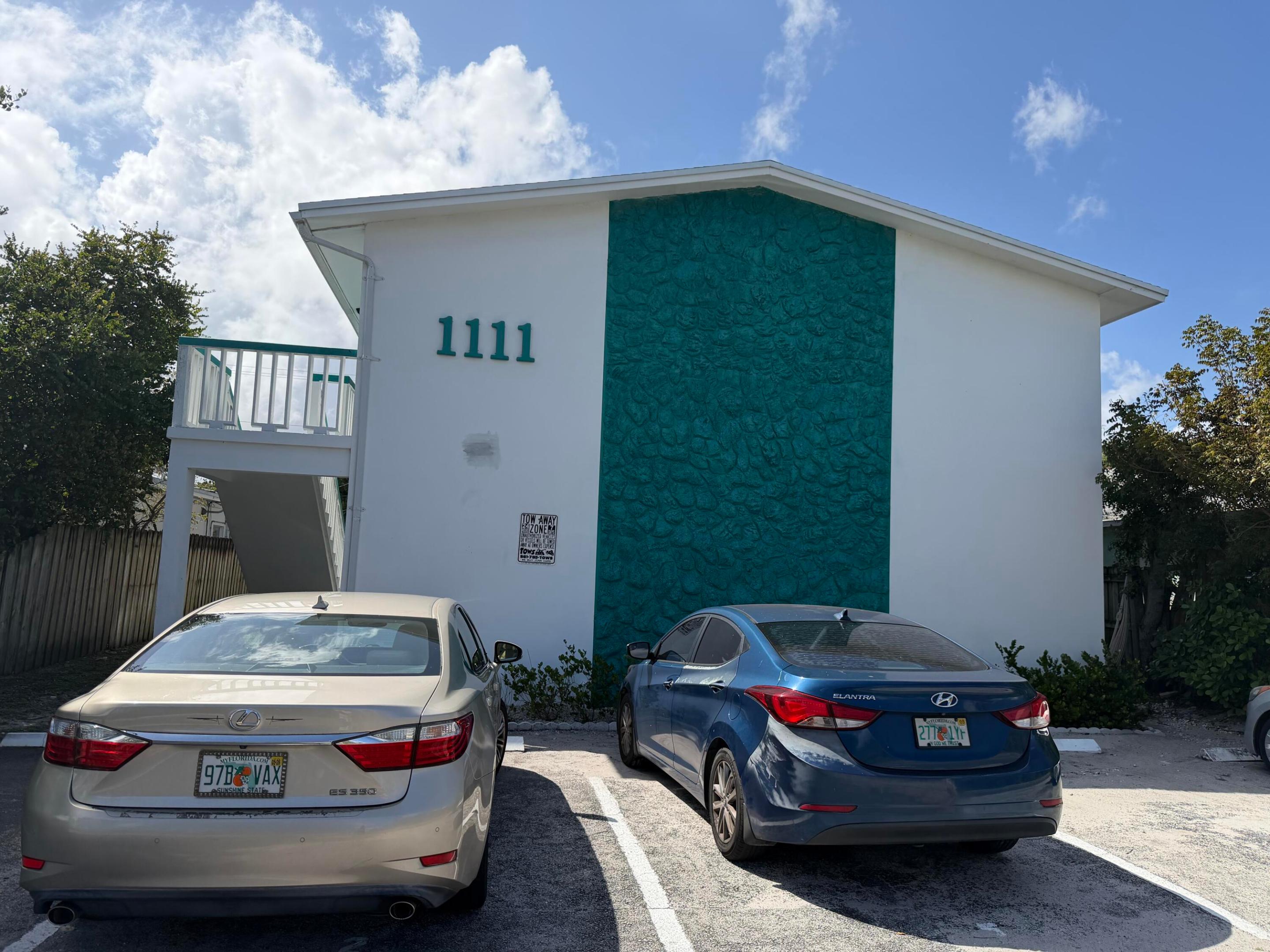 1111 N Federal Highway 1