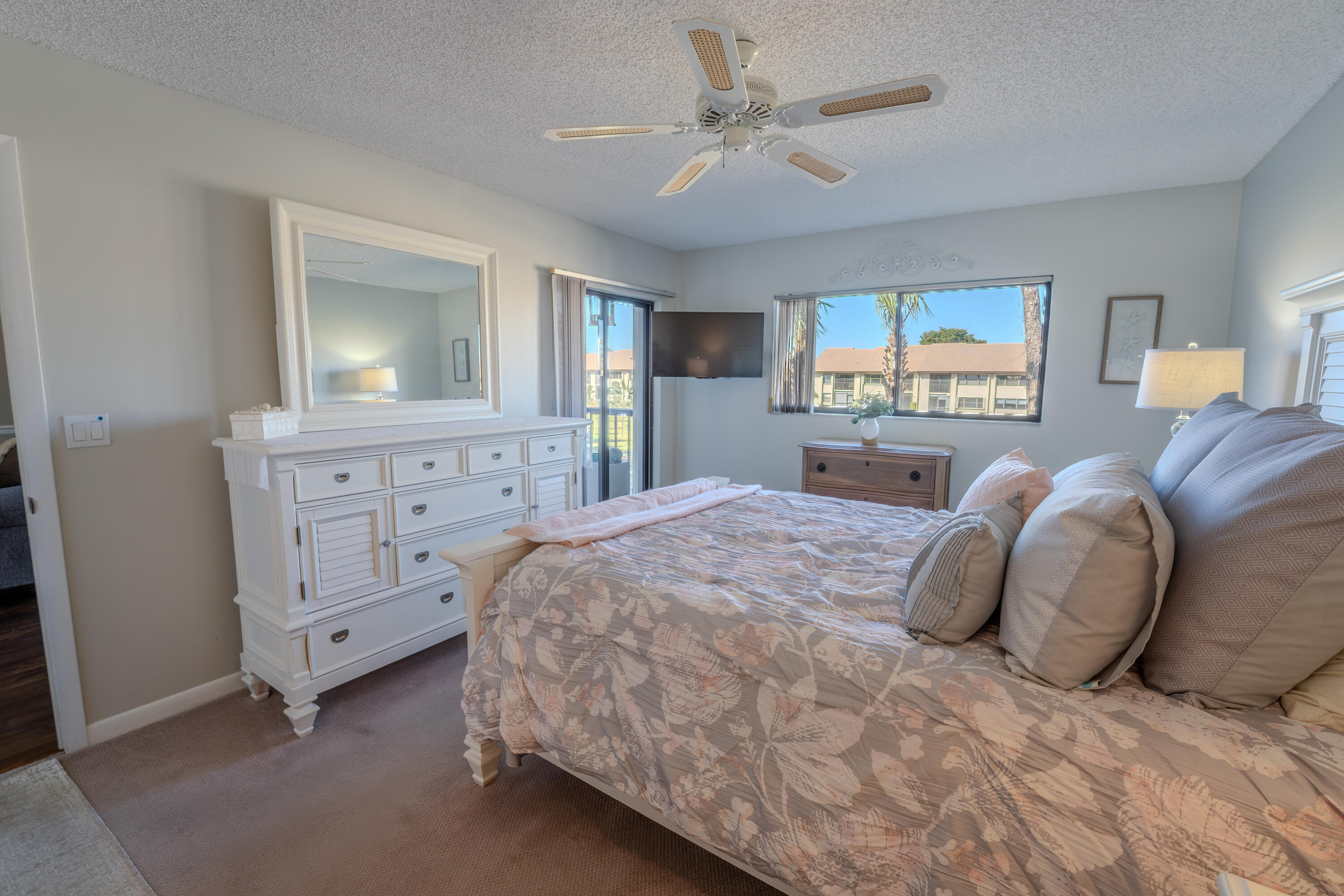 4725 E Lucerne Lakes Blvd Boulevard E 203