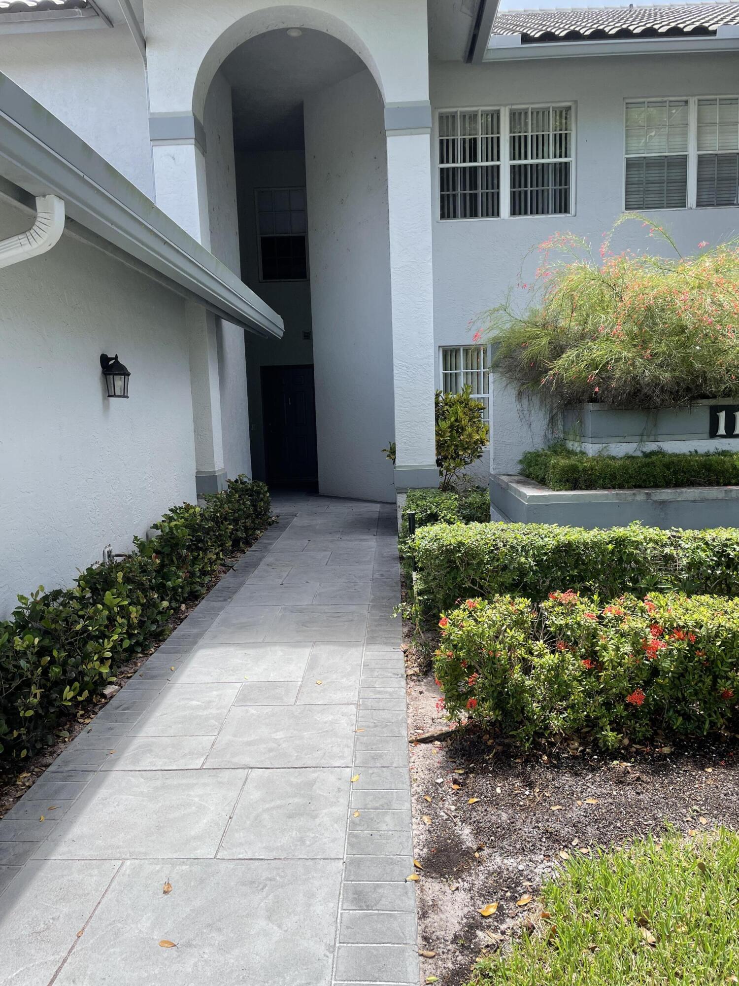 11530 Briarwood Circle 1