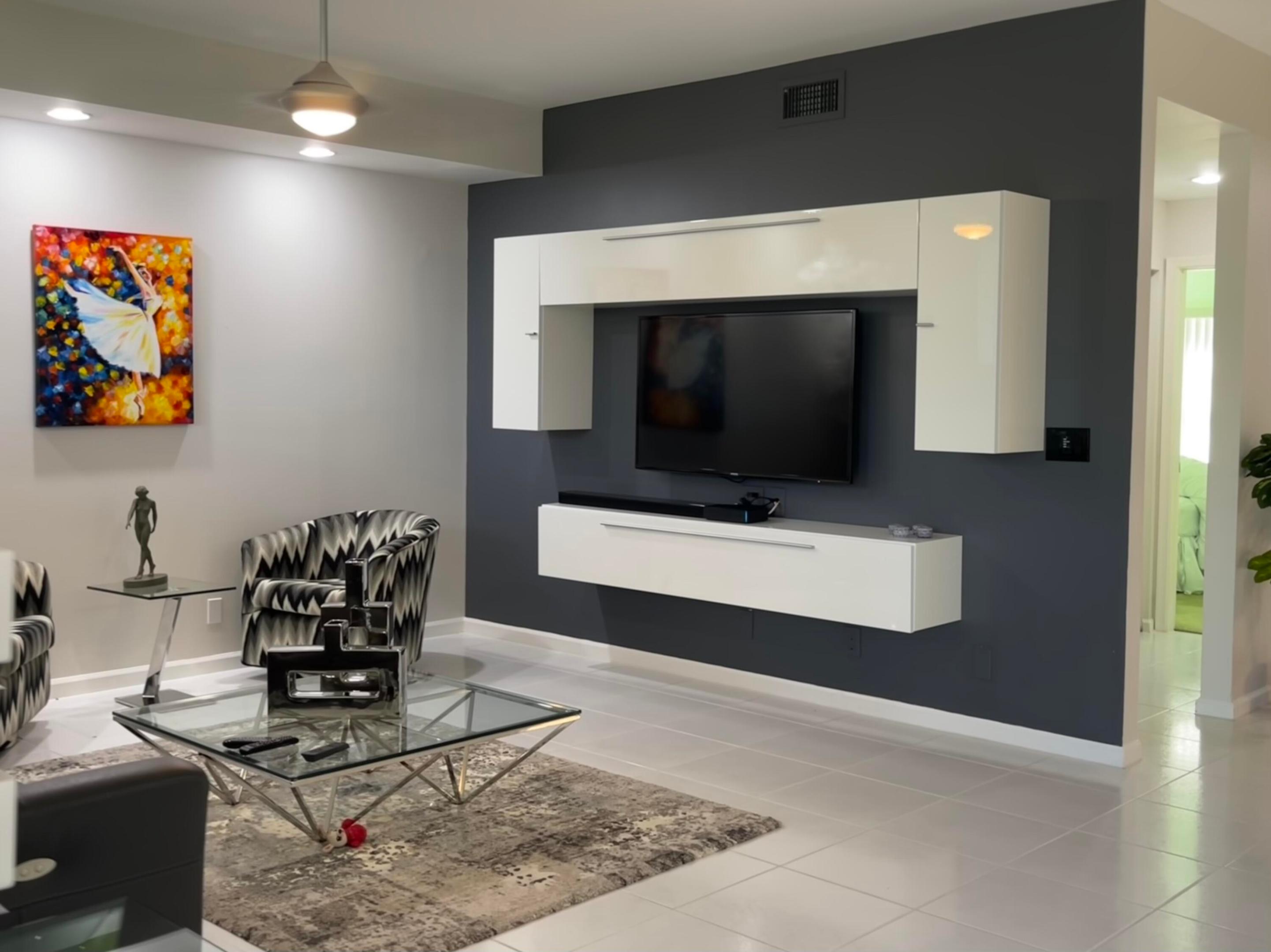 11530 Briarwood Circle 1