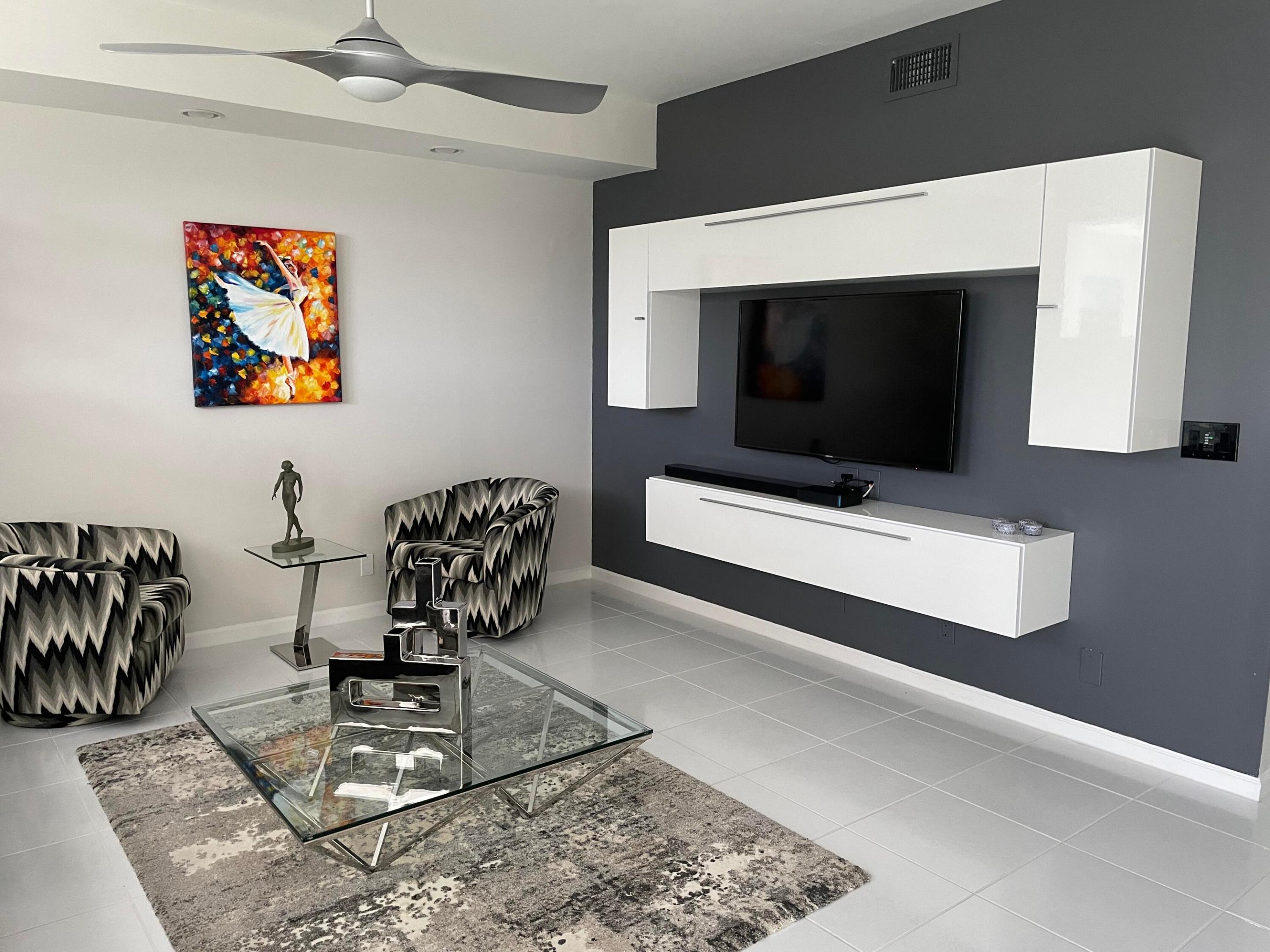 11530 Briarwood Circle 1