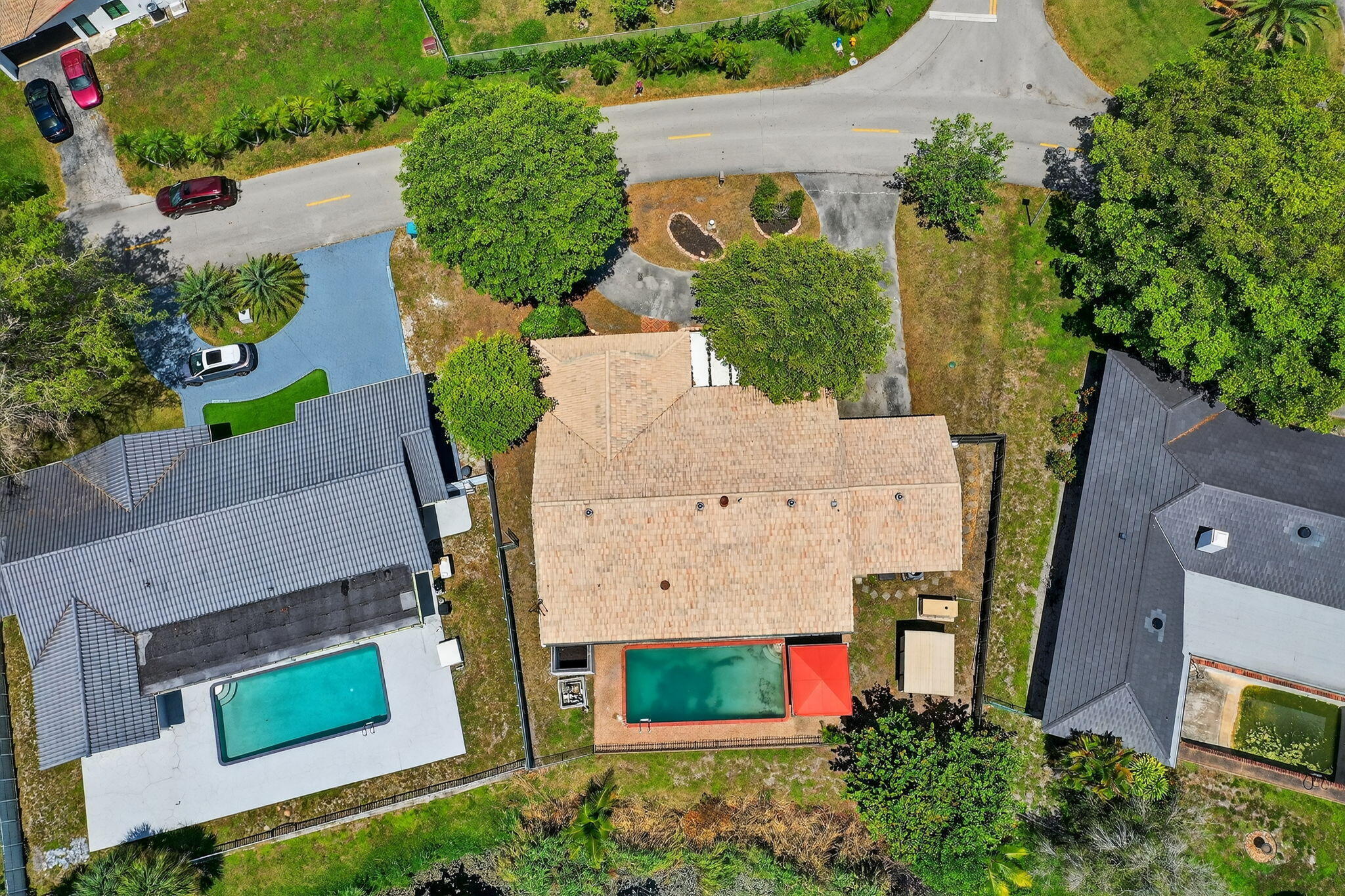 19811 W Oakmont Drive