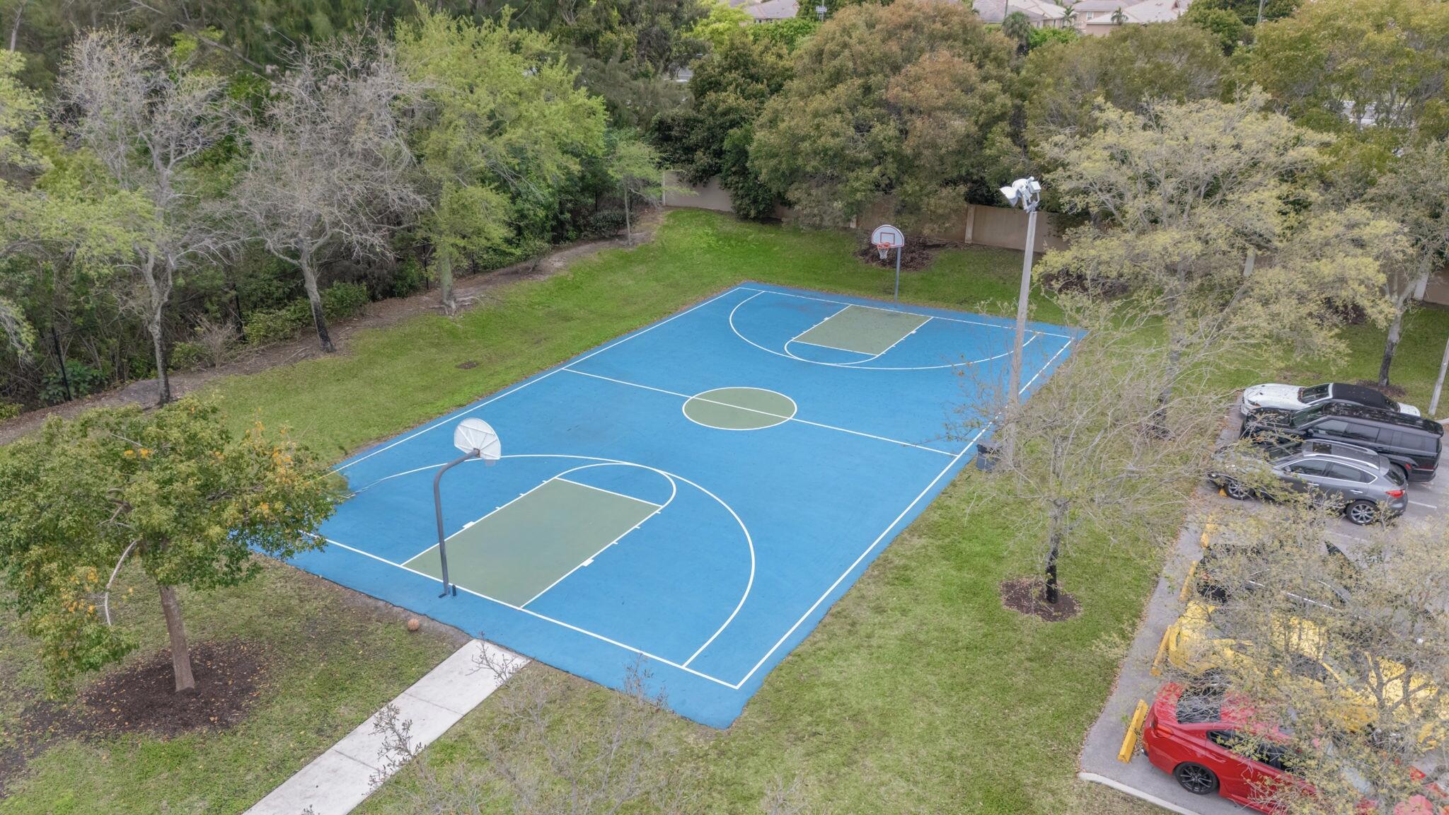 4759 SW 14th Court