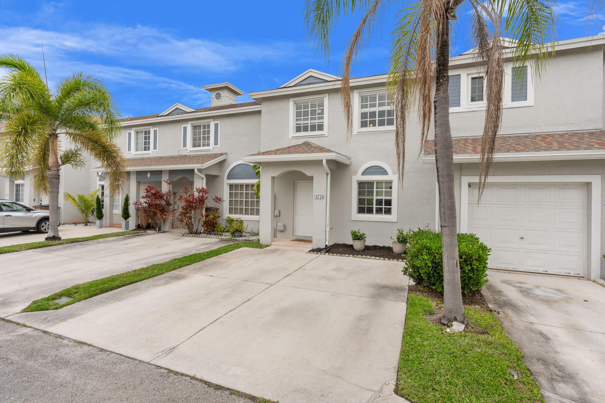 4759 SW 14th Court