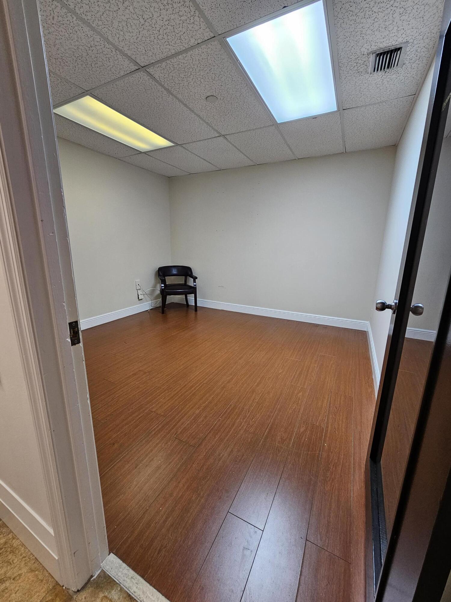 123 NW 13th Street 214-02