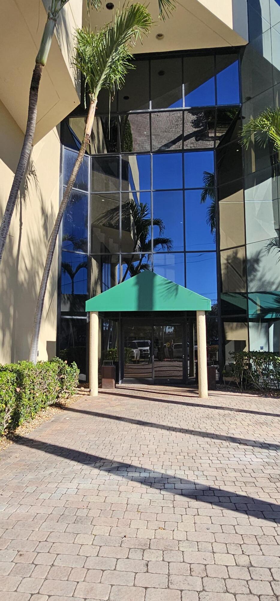 123 NW 13th Street 214-02