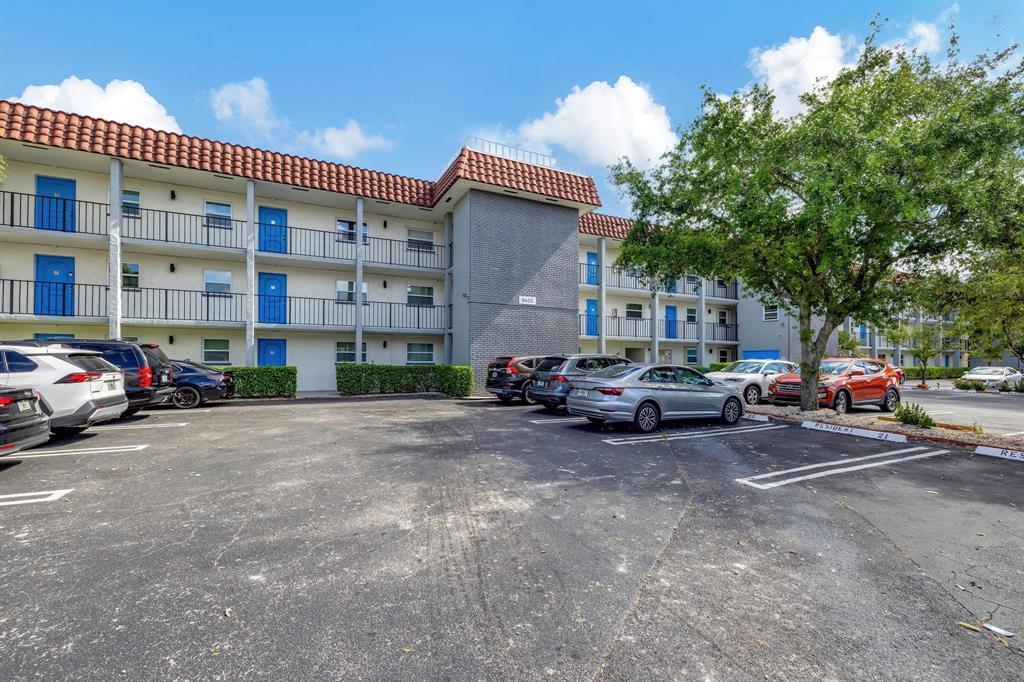 8605 W Sample Road 311