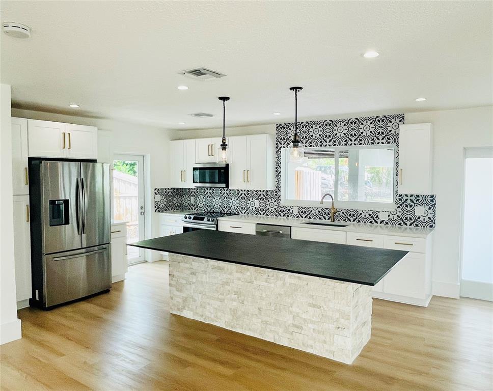 924 SW 11th Street