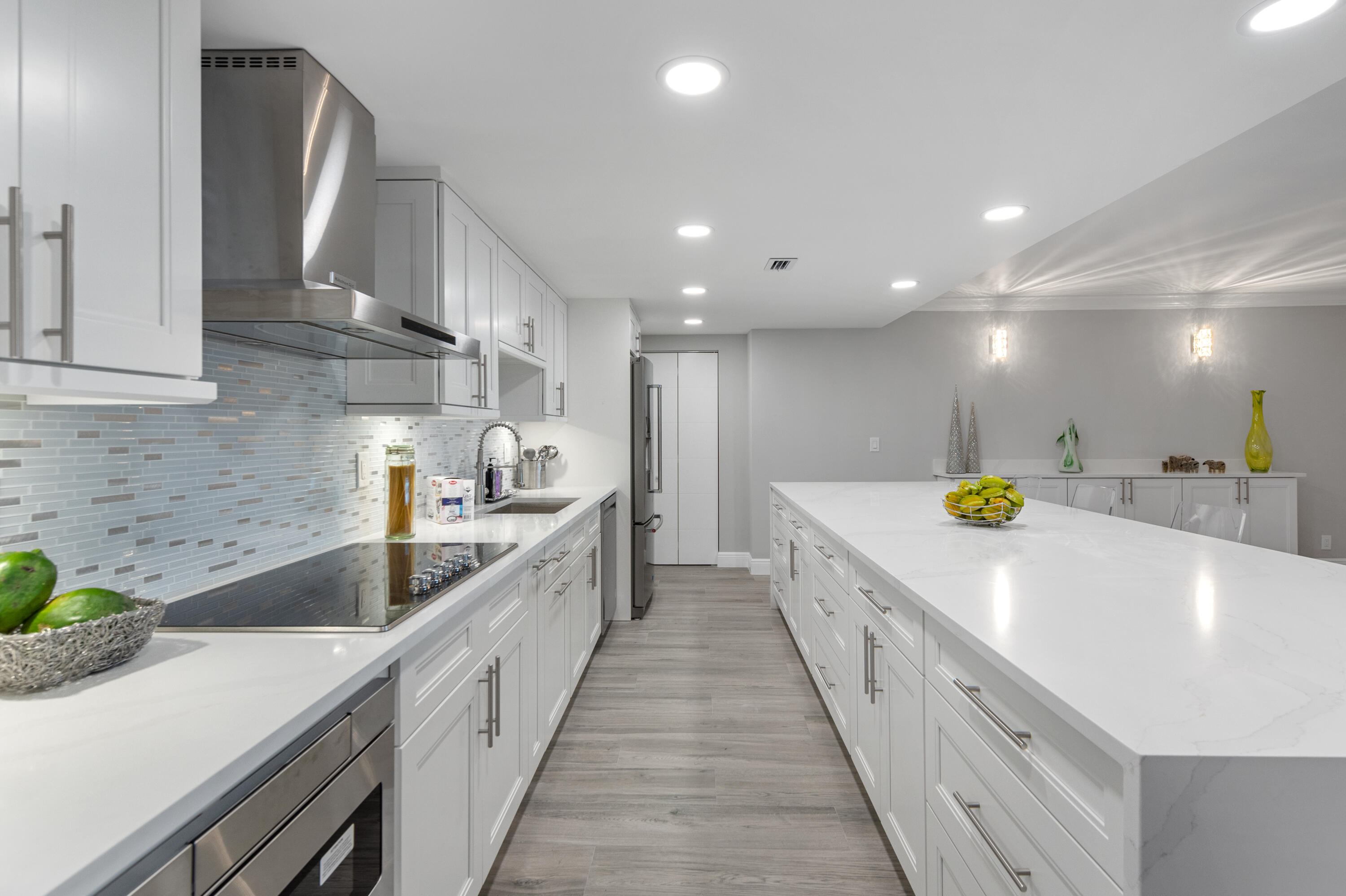 777 NE Bayshore Drive 705