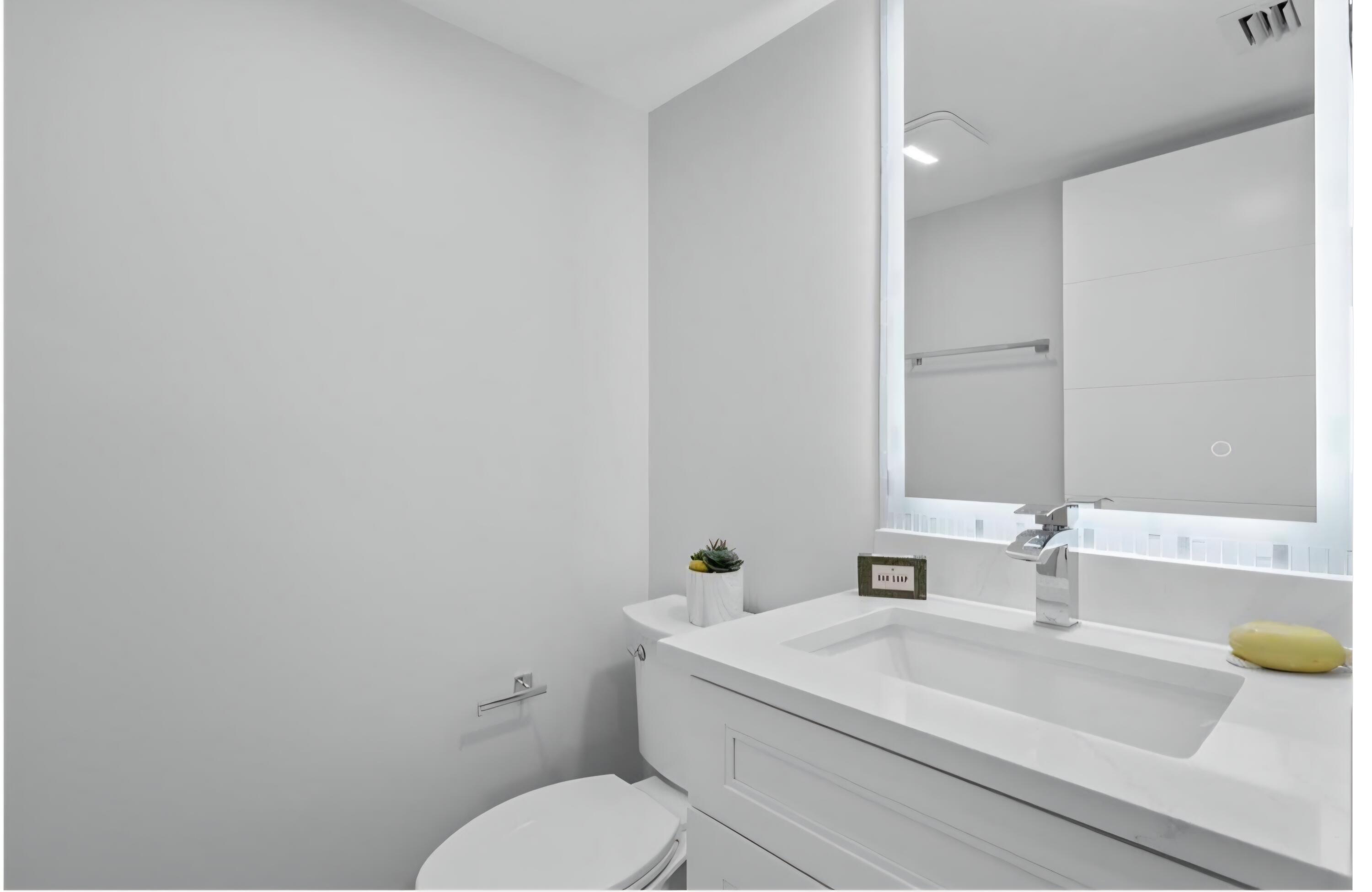 777 NE Bayshore Drive 705