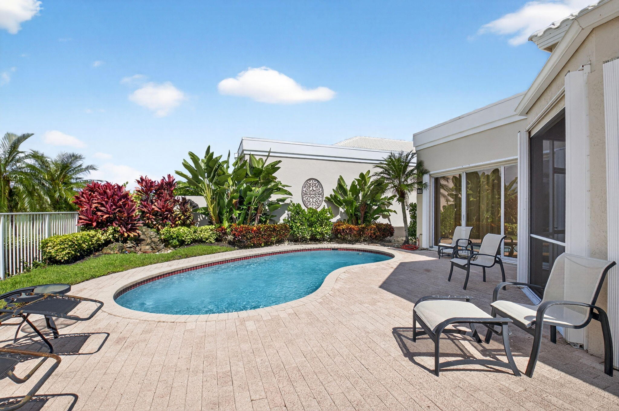 5413 Ascot Bend