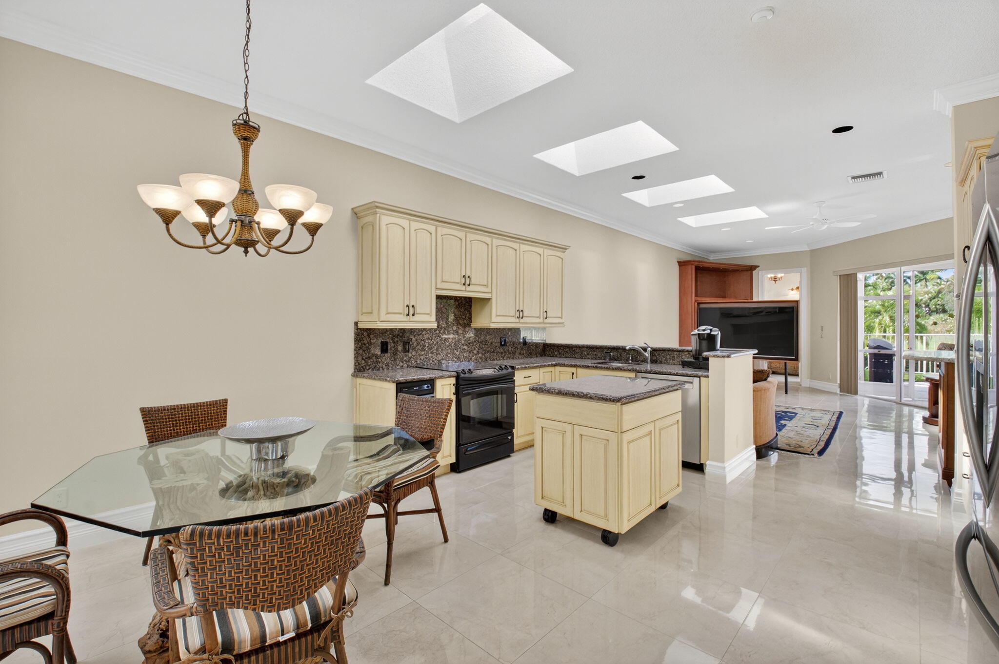 5413 Ascot Bend