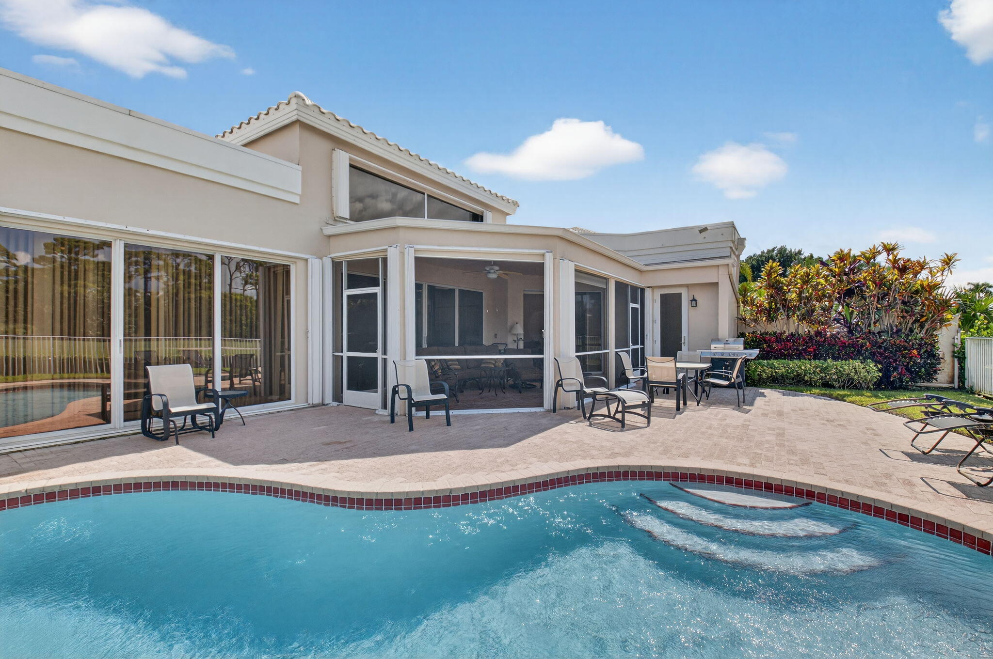 5413 Ascot Bend