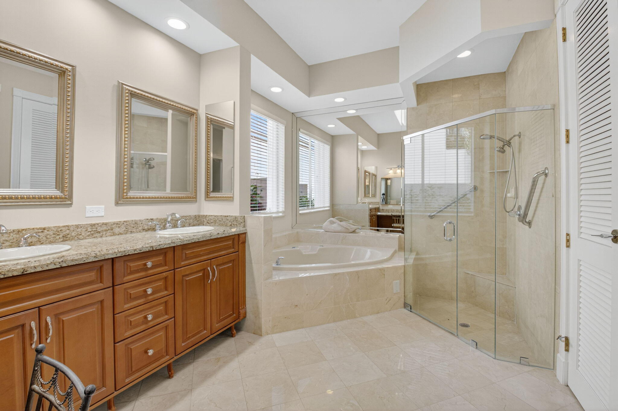 5413 Ascot Bend