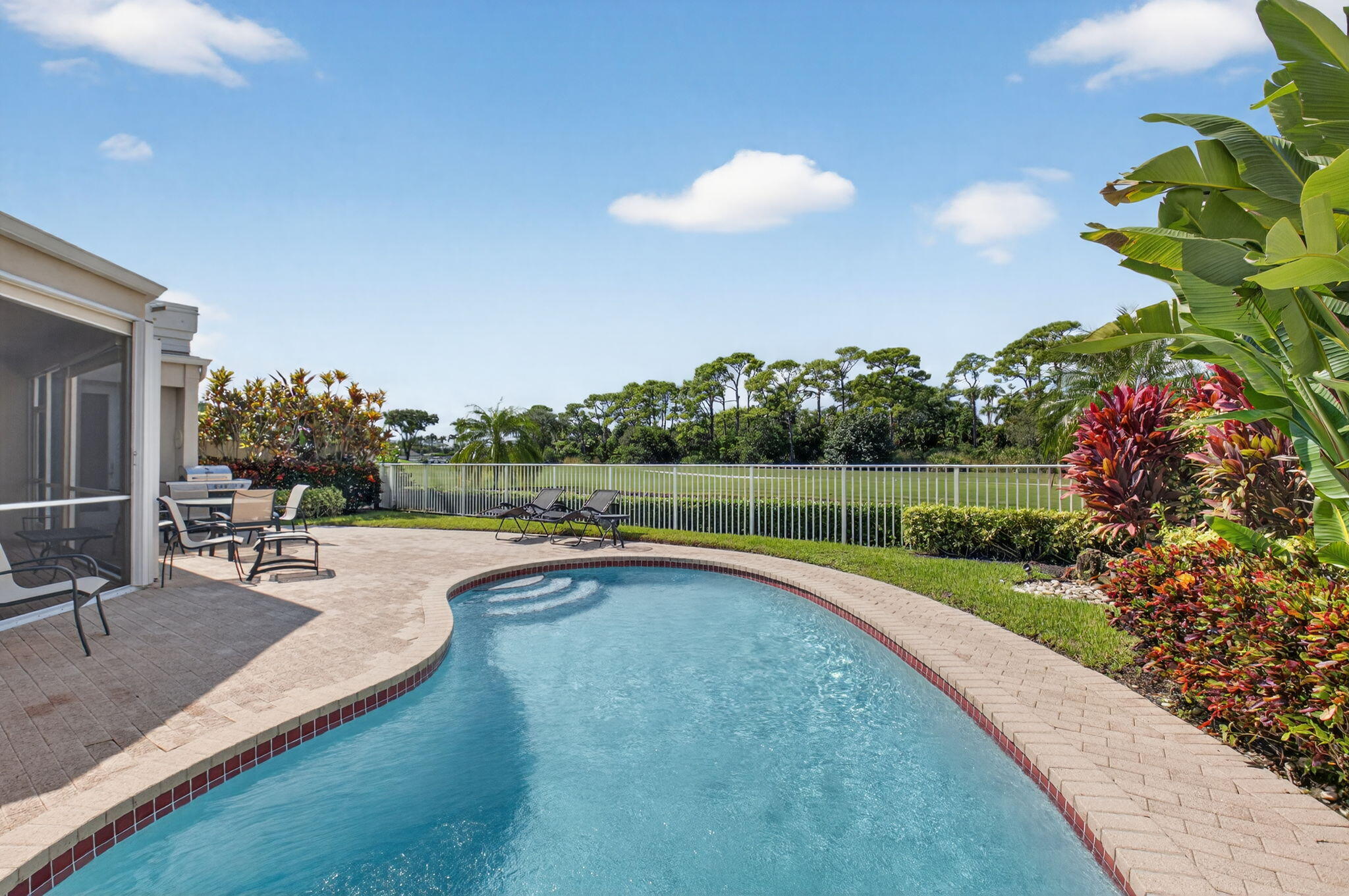 5413 Ascot Bend