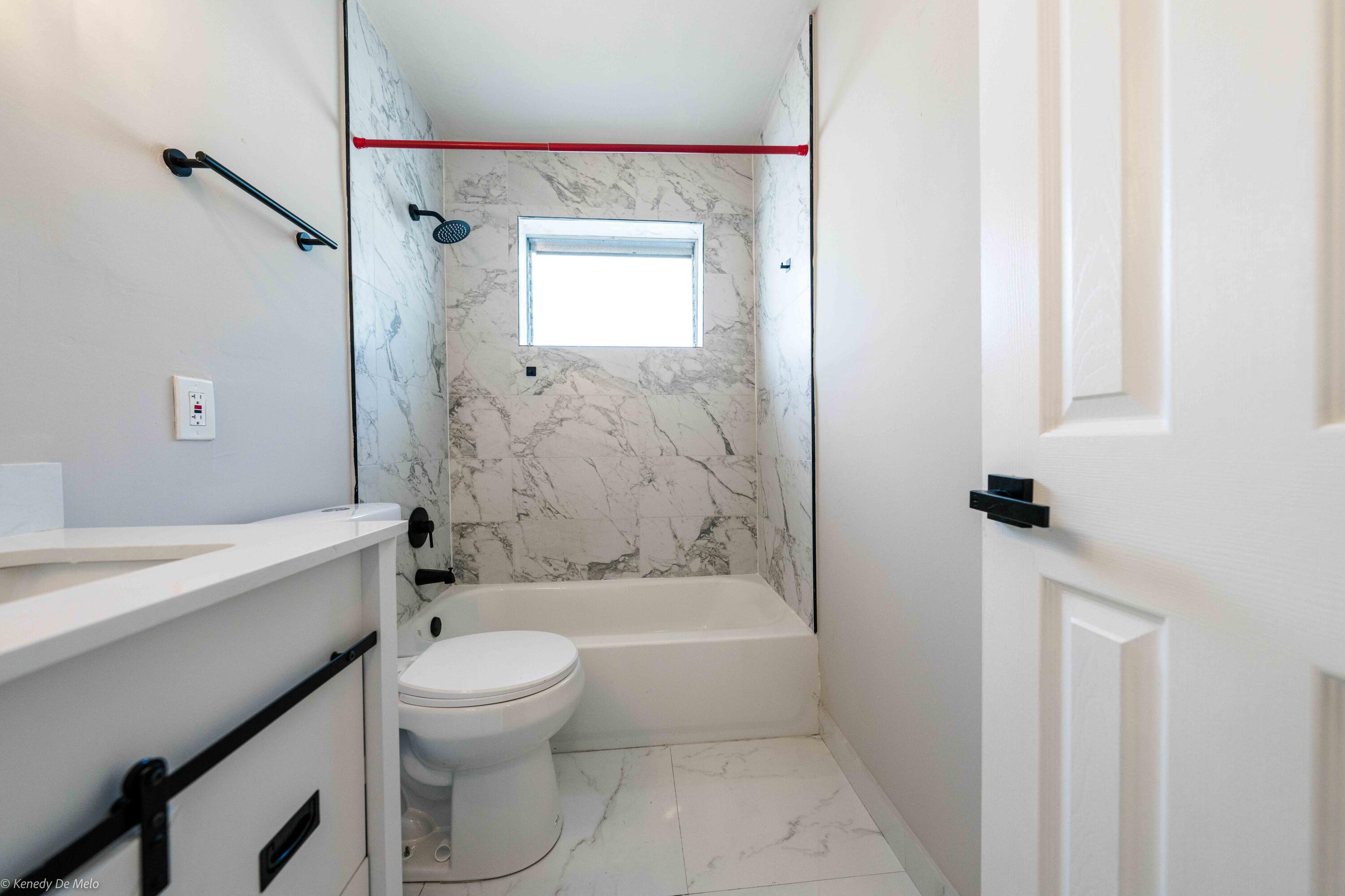 120 SW 29th Terrace