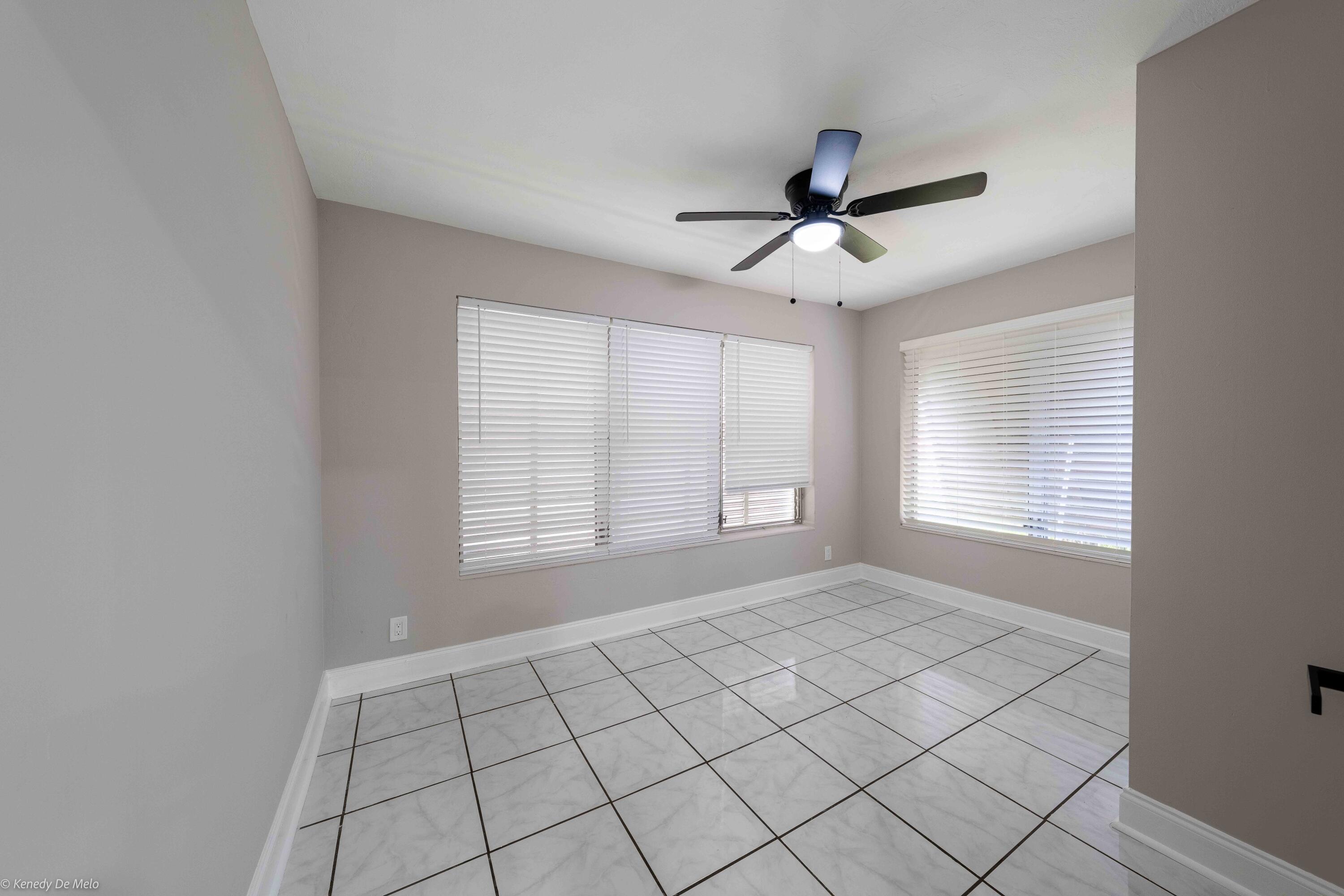 120 SW 29th Terrace