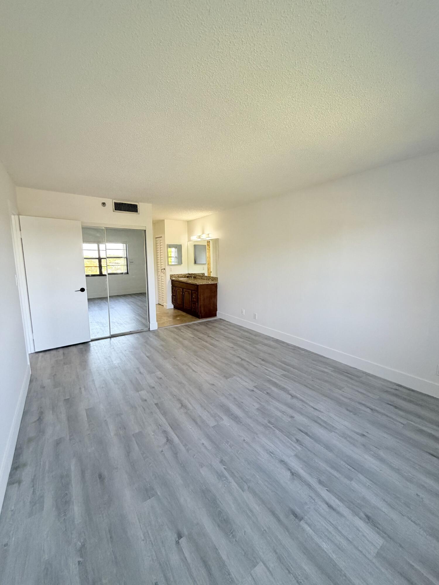 9235 SW 8th Street 512