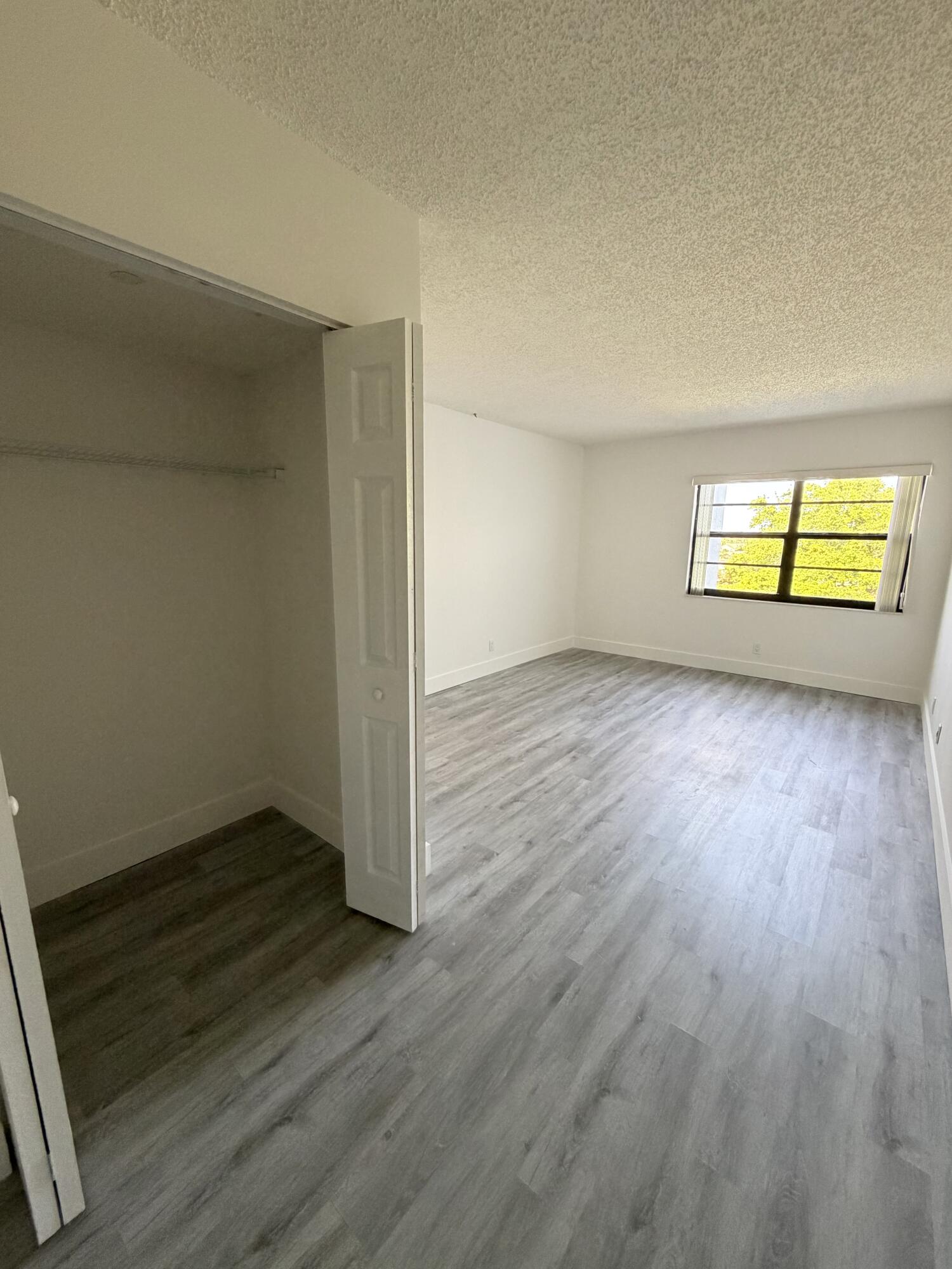 9235 SW 8th Street 512