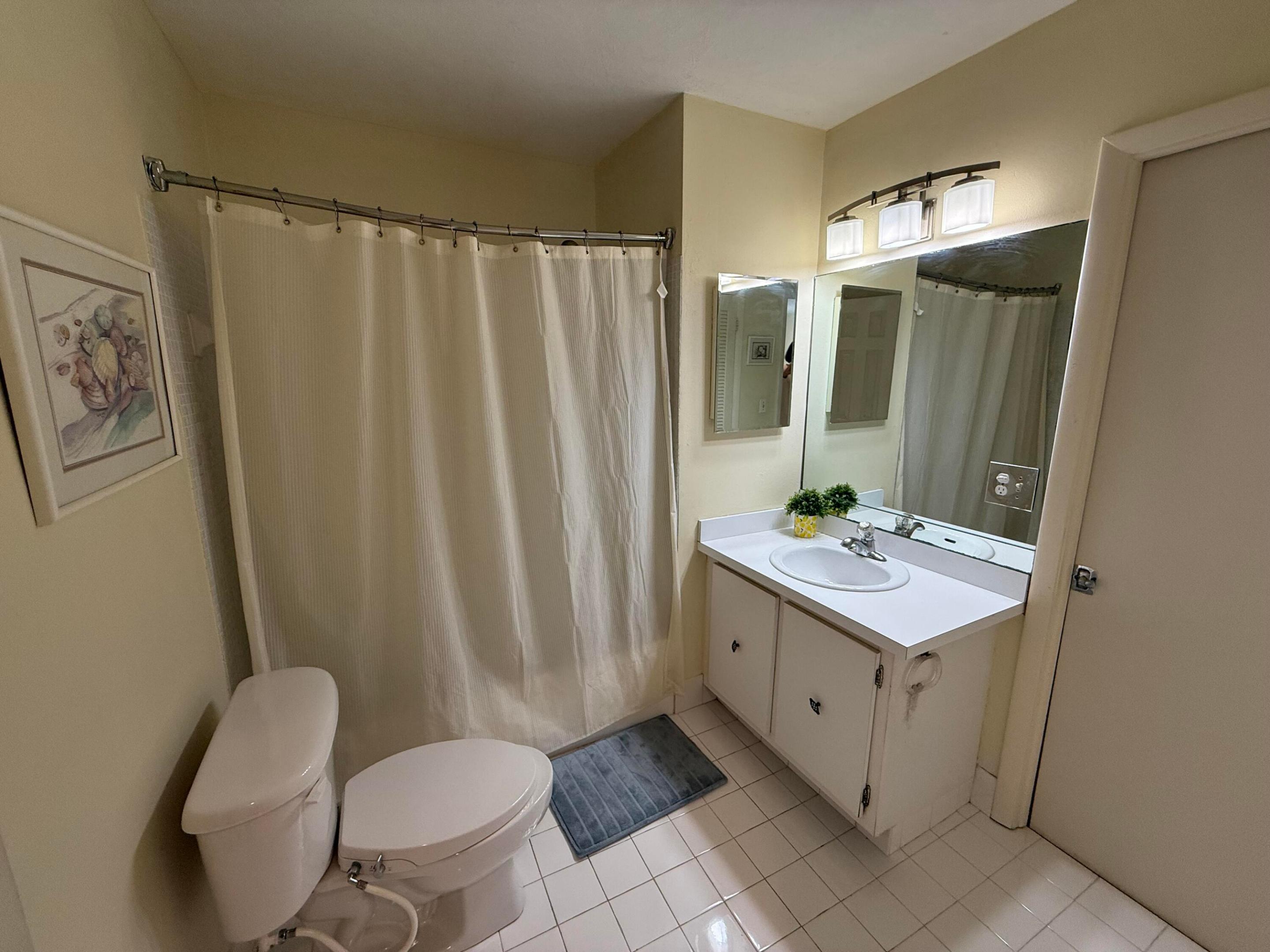 8540 Chevy Chase Drive 8540