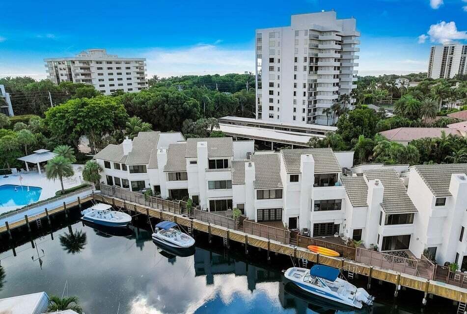 1127 Boca Cove Lane
