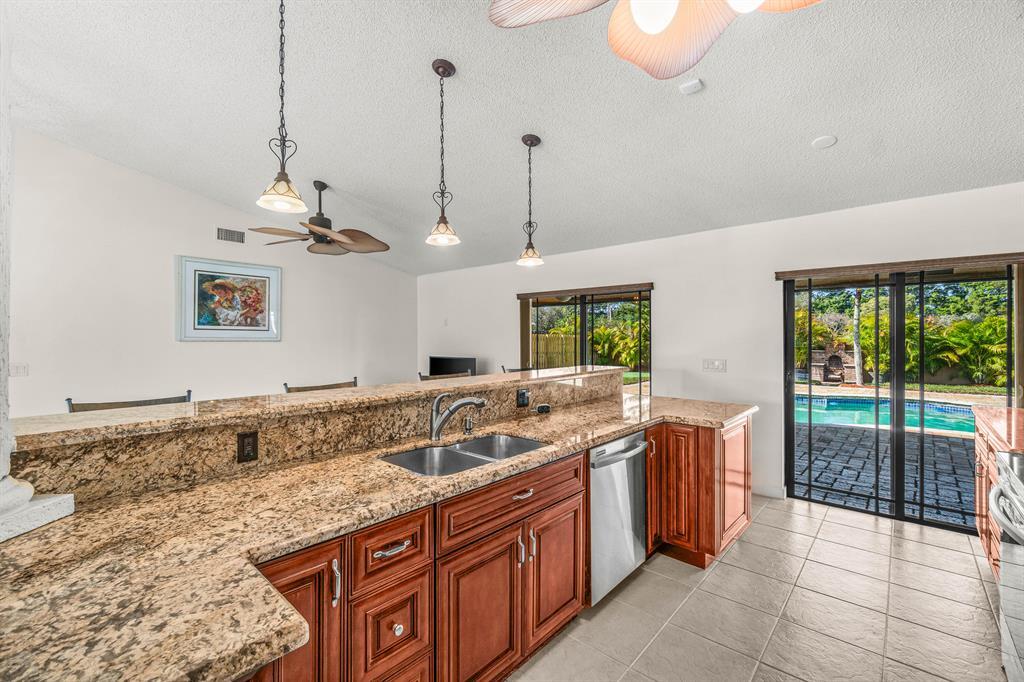 19873 Court Of The Myrtles