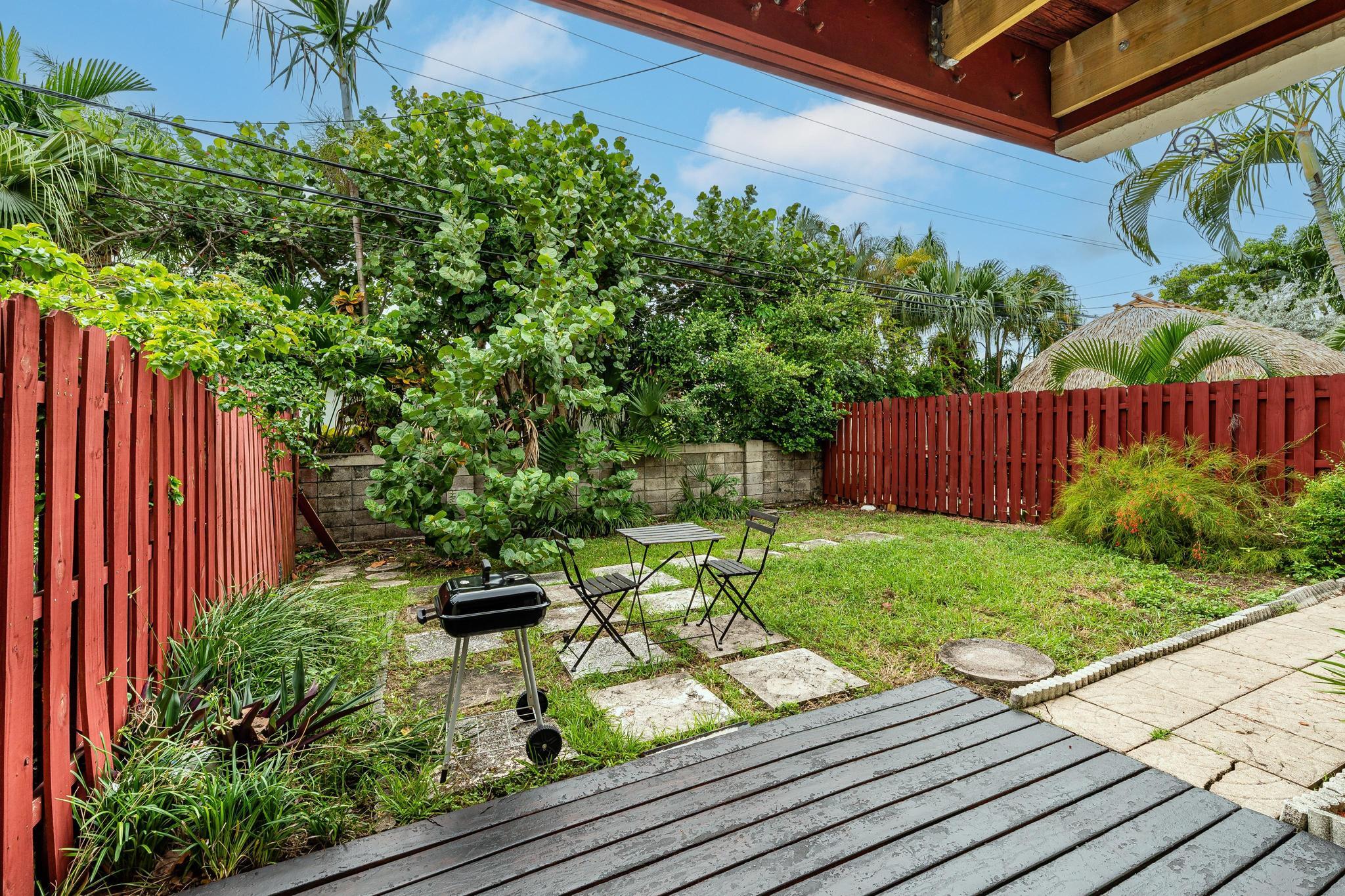 2530 NE 9th Street 1