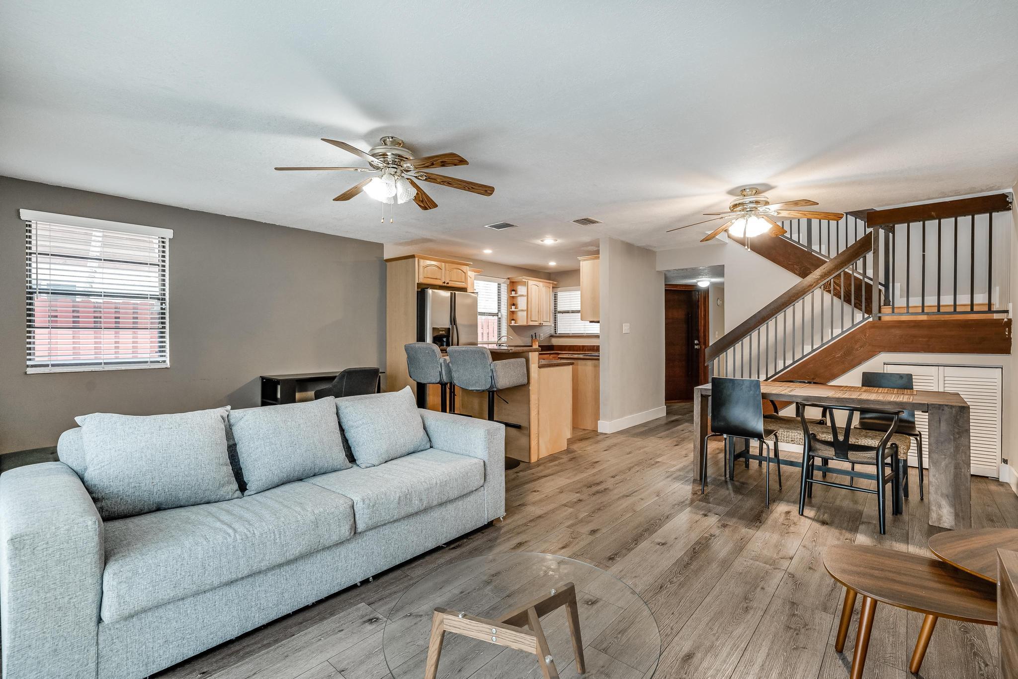 2530 NE 9th Street 1