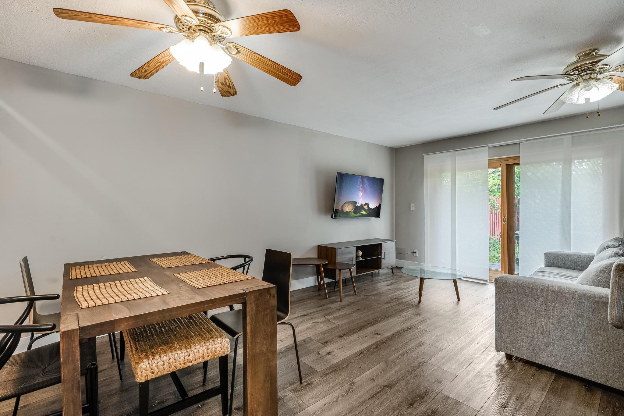 2530 NE 9th Street 1