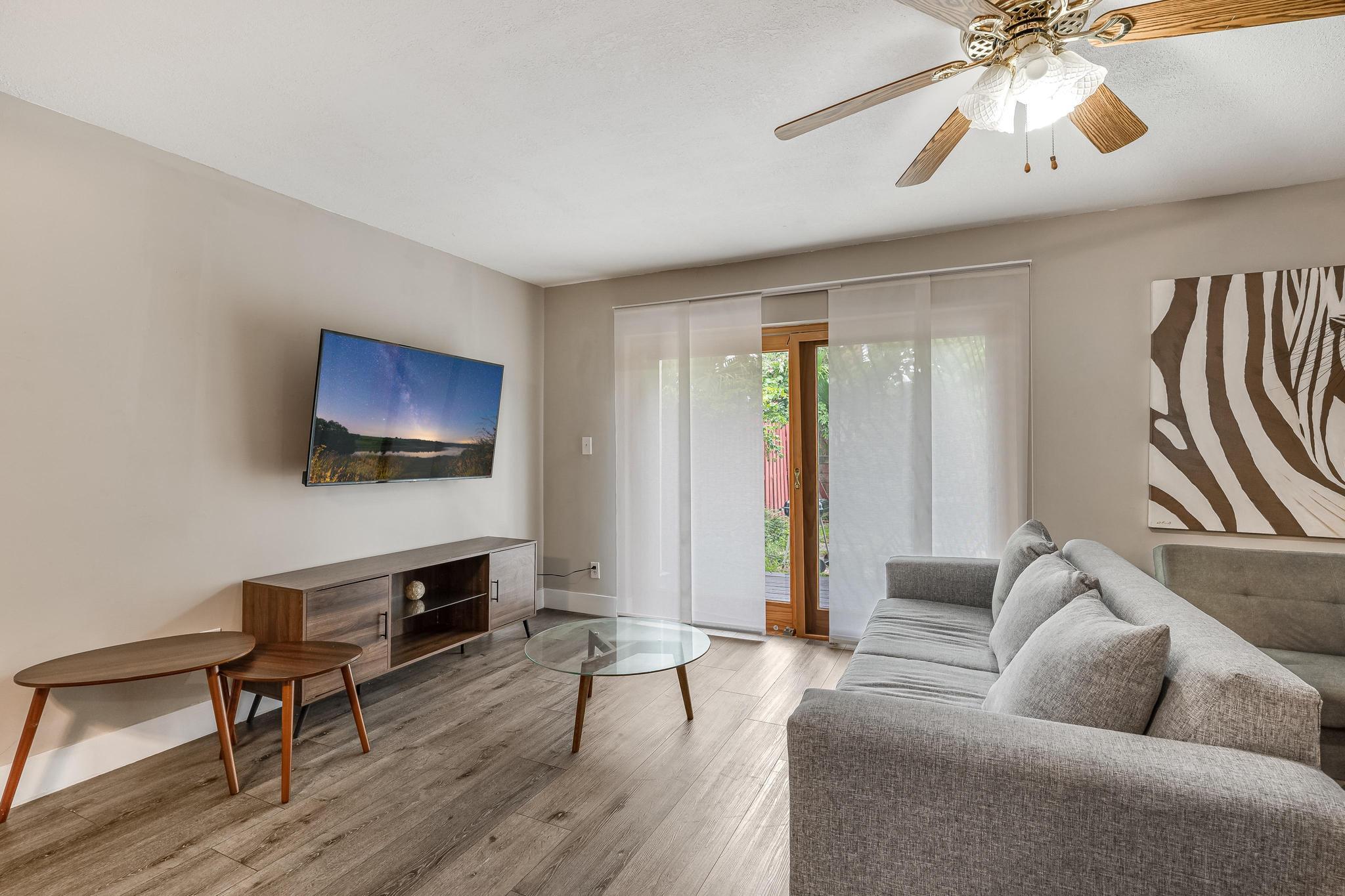 2530 NE 9th Street 1