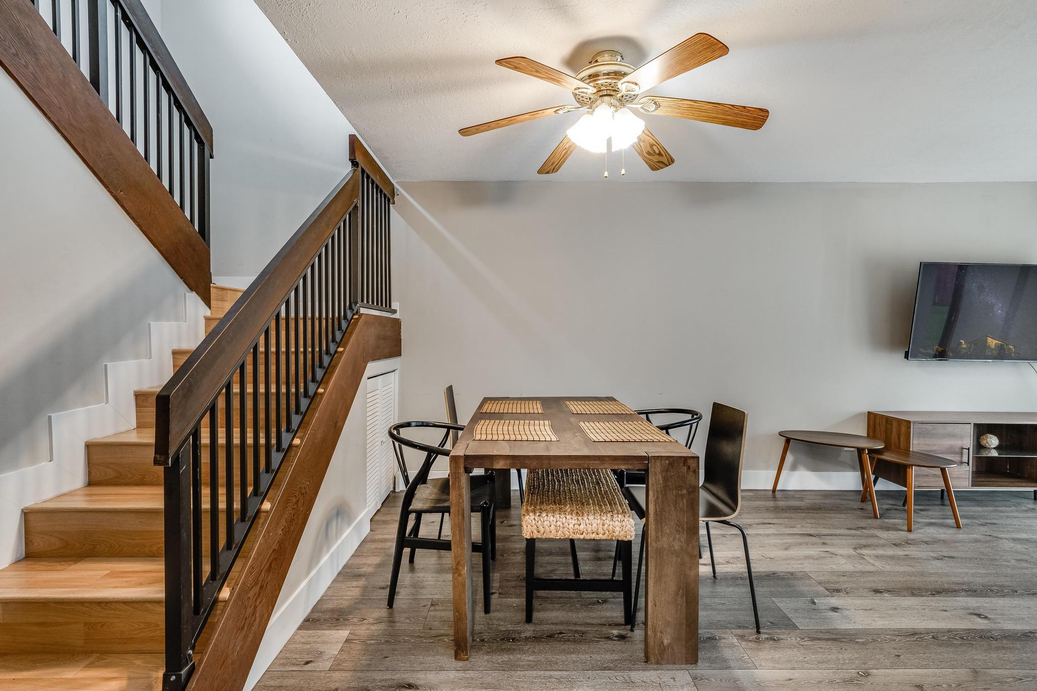 2530 NE 9th Street 1