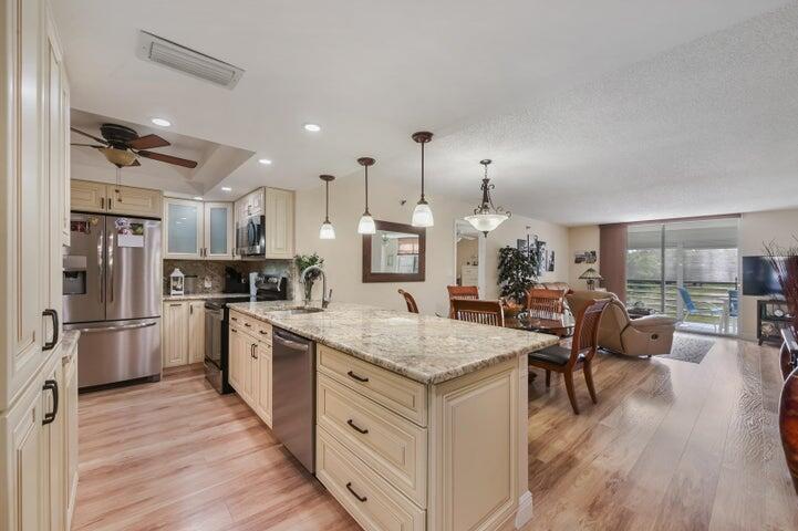 5340 NW 2nd Avenue NW 226