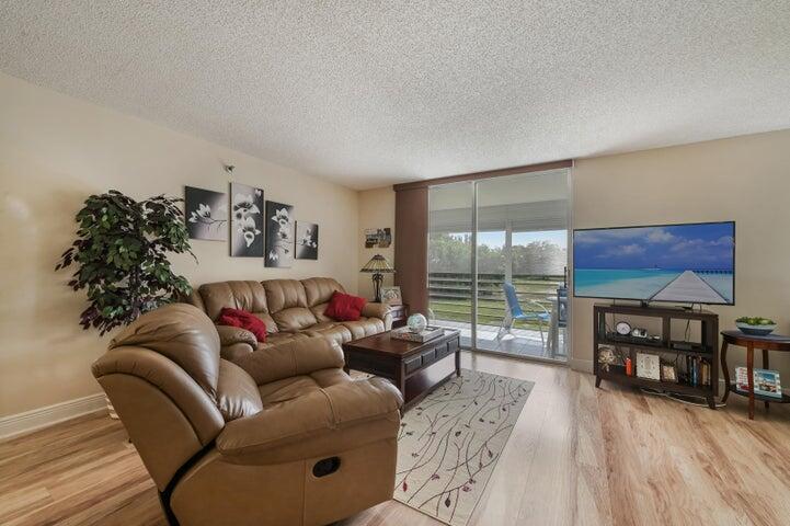 5340 NW 2nd Avenue NW 226