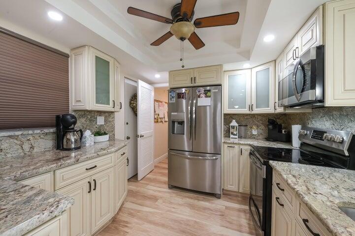 5340 NW 2nd Avenue NW 226