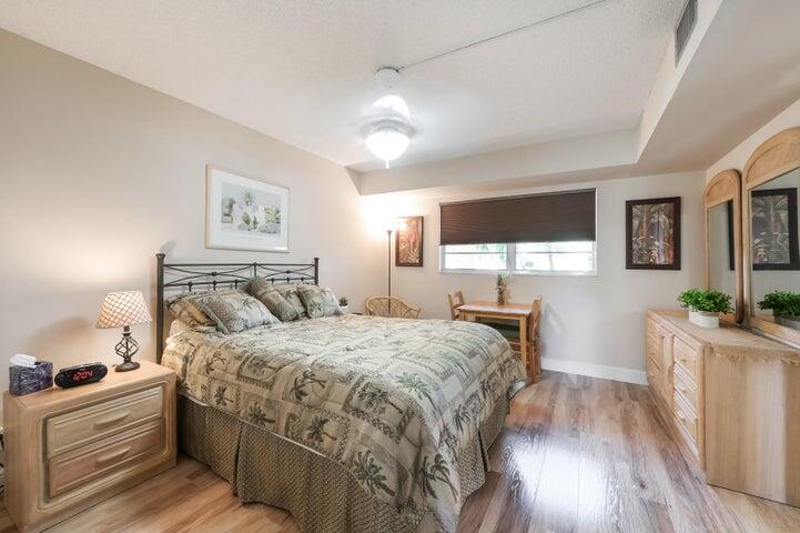 5340 NW 2nd Avenue NW 226