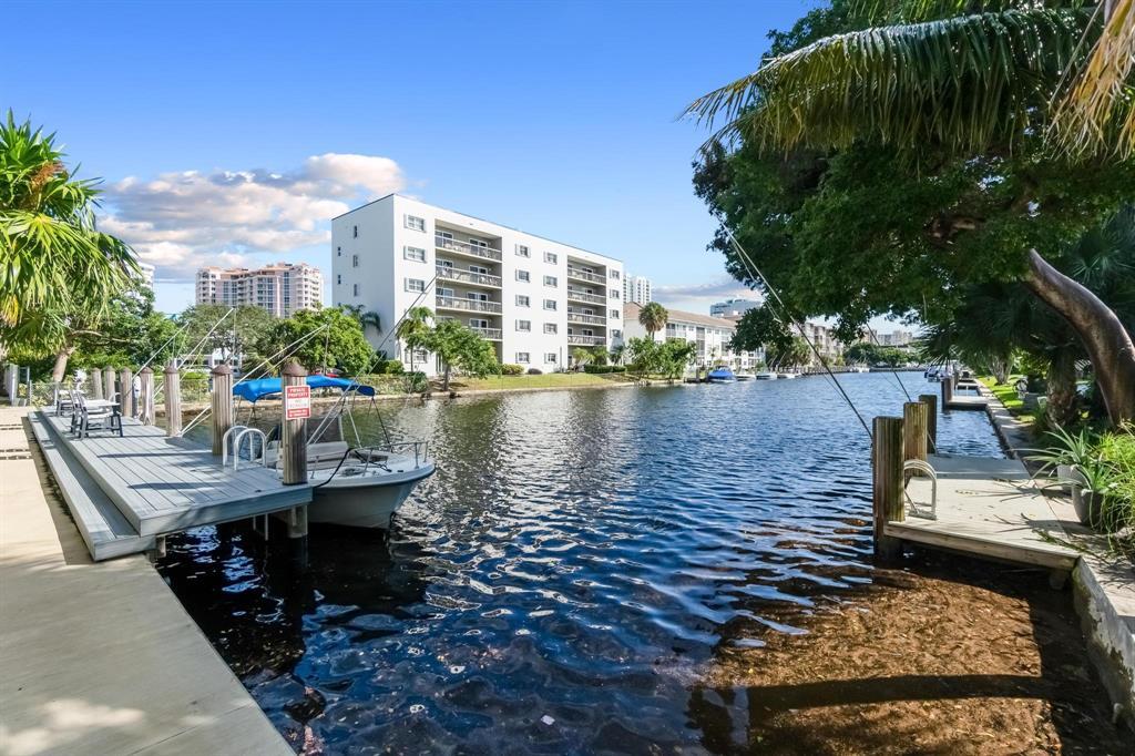 1439 S Ocean Boulevard 215, Lauderdale-By-The-Sea Unit: 215