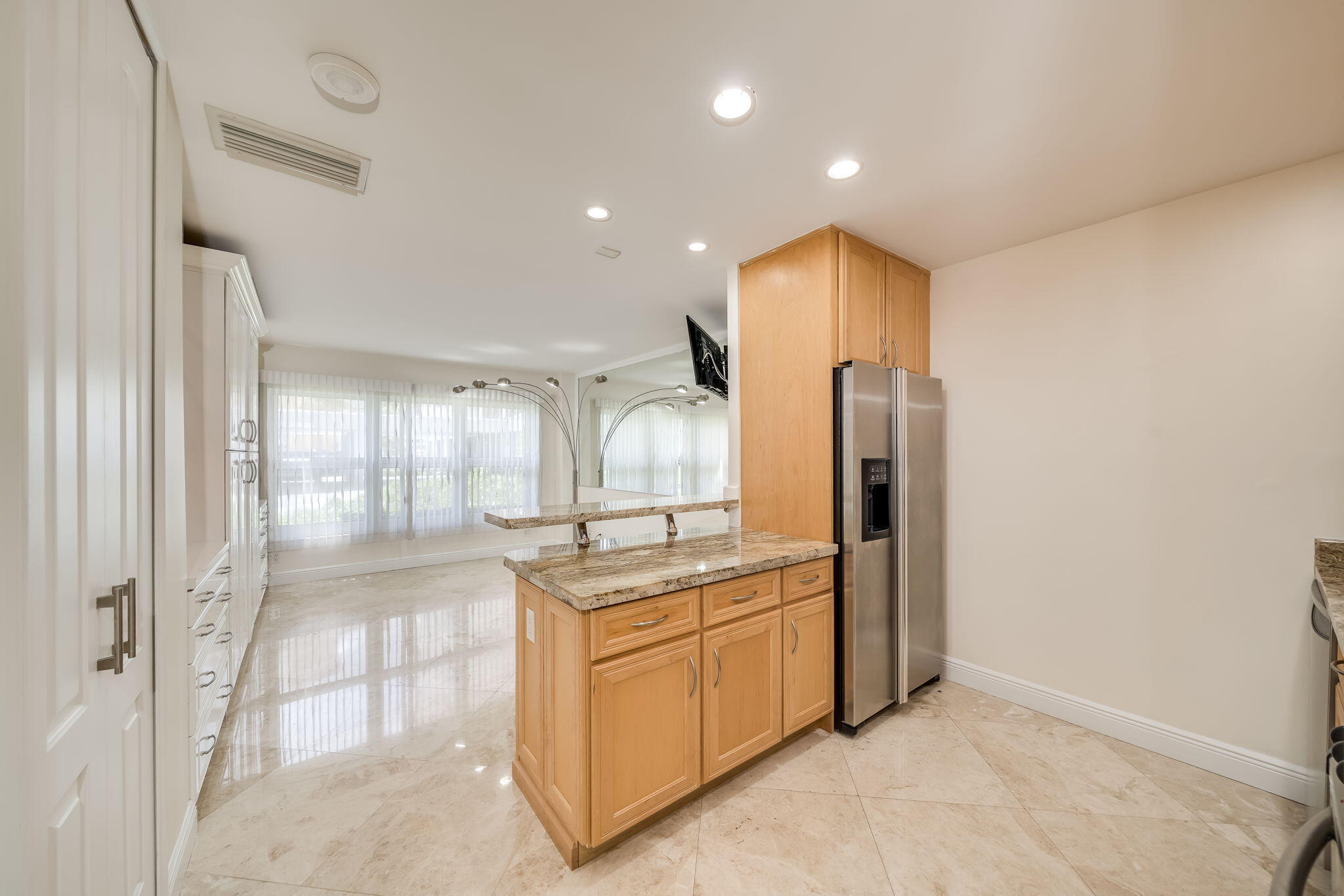 405 N Ocean Boulevard 122