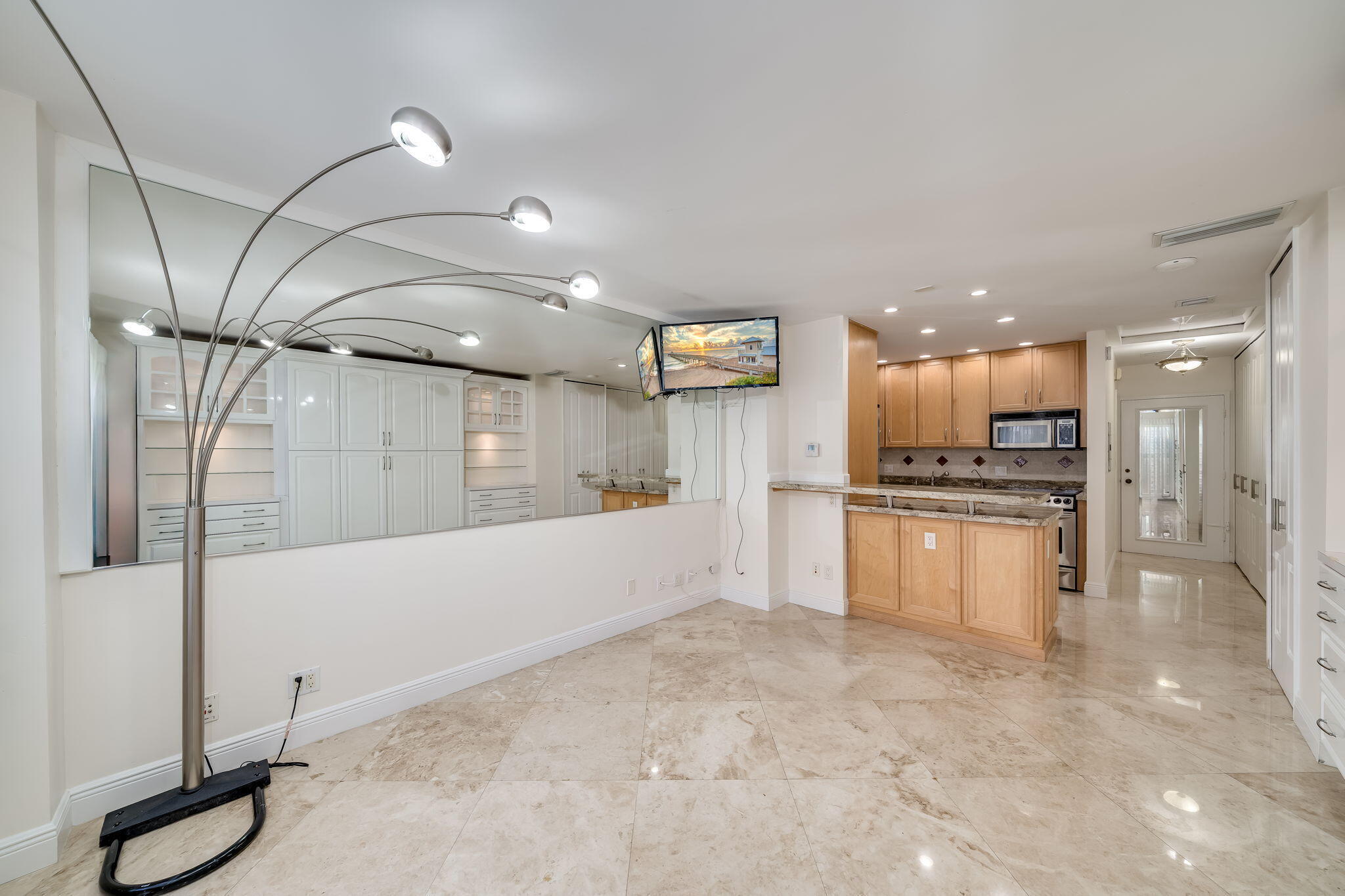 405 N Ocean Boulevard 122
