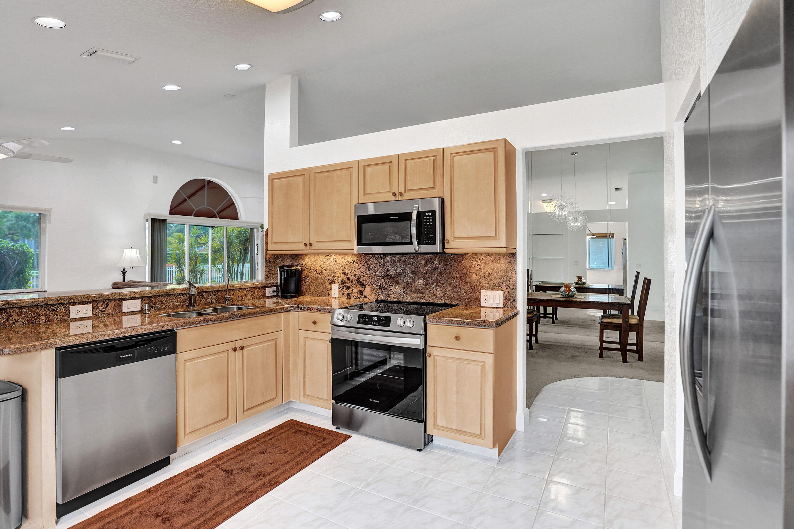 600 NW 45th Avenue