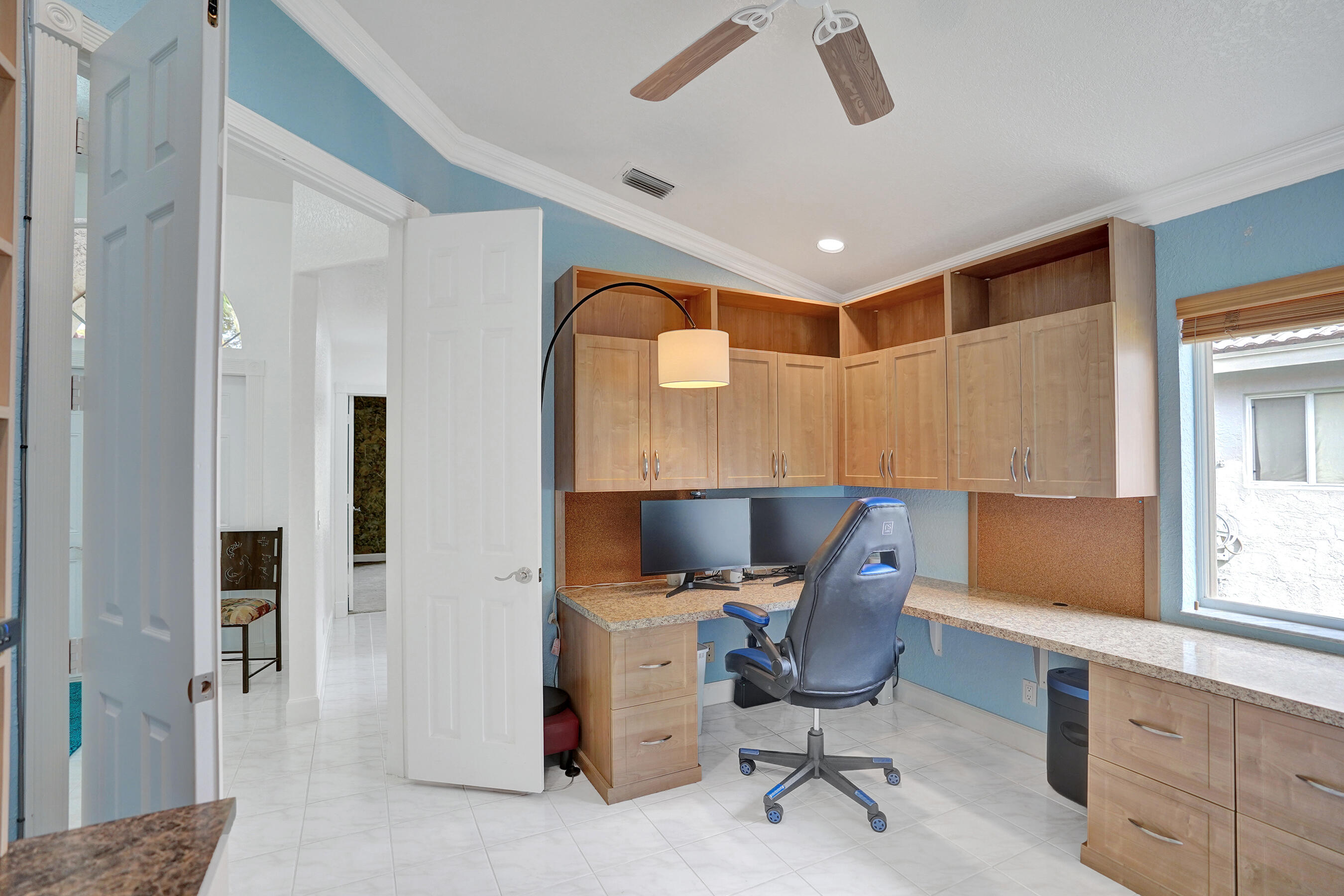 600 NW 45th Avenue